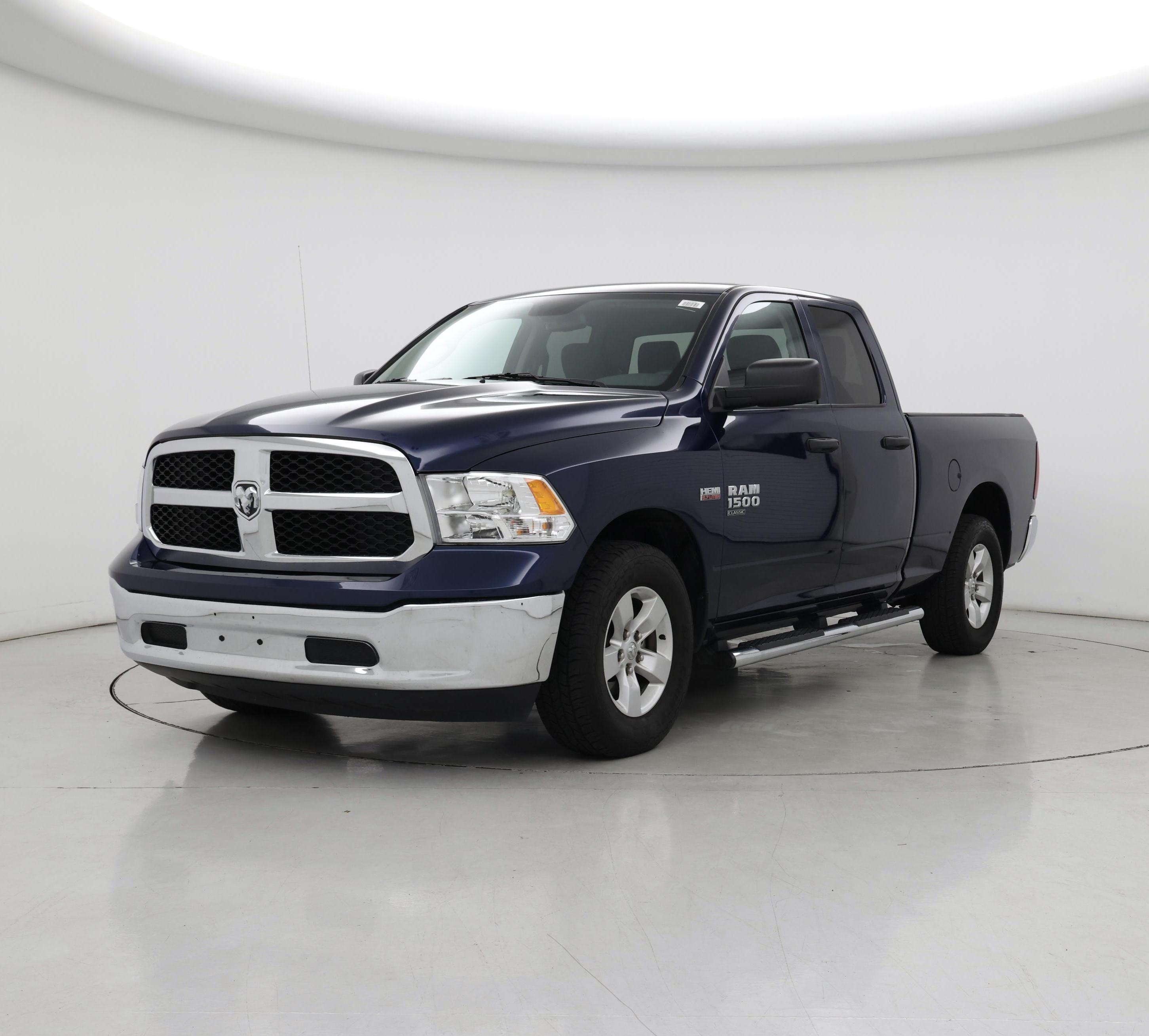 Thumbnail: 2019 RAM 1500 Classic - 4