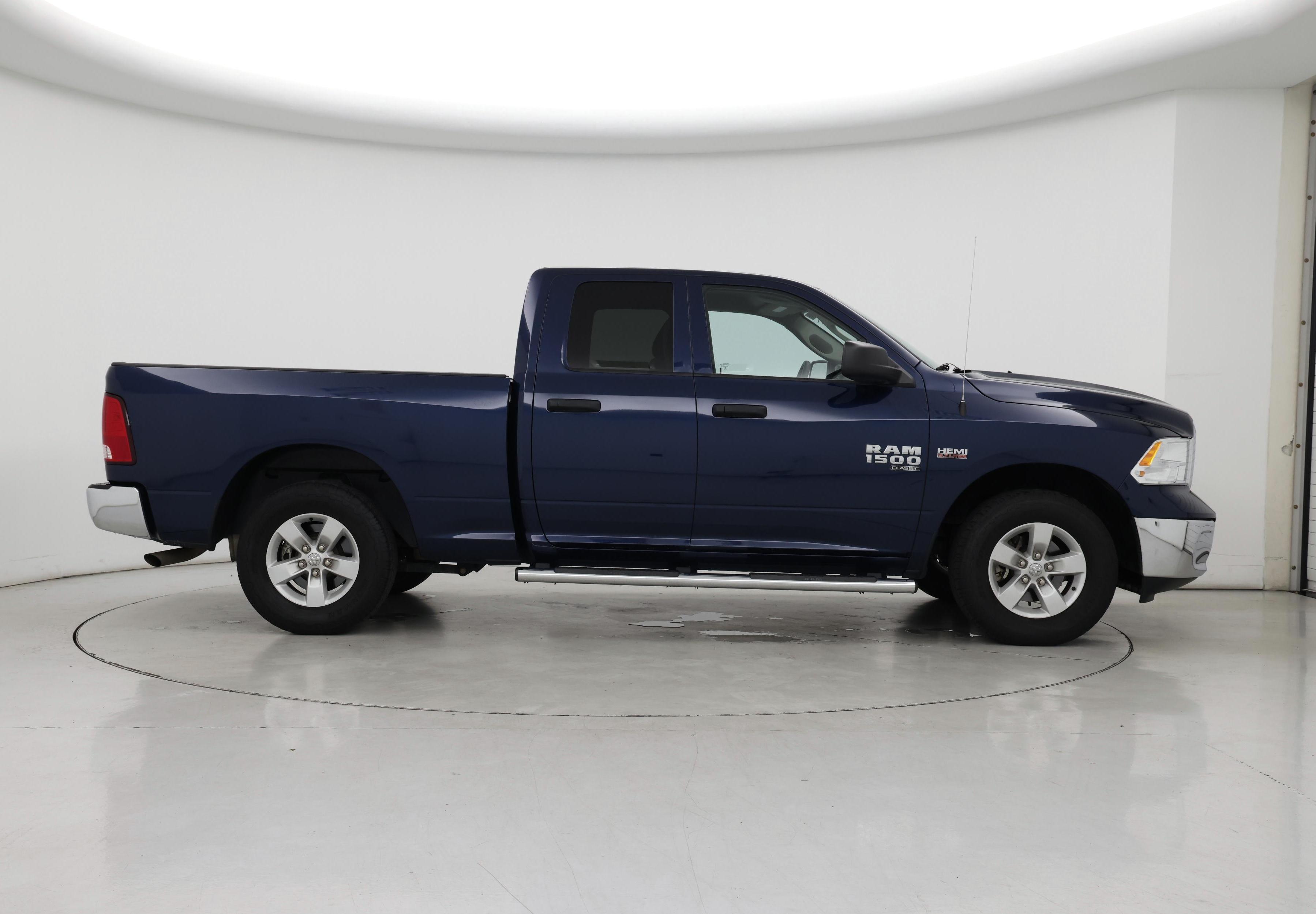 Thumbnail: 2019 RAM 1500 Classic - 7