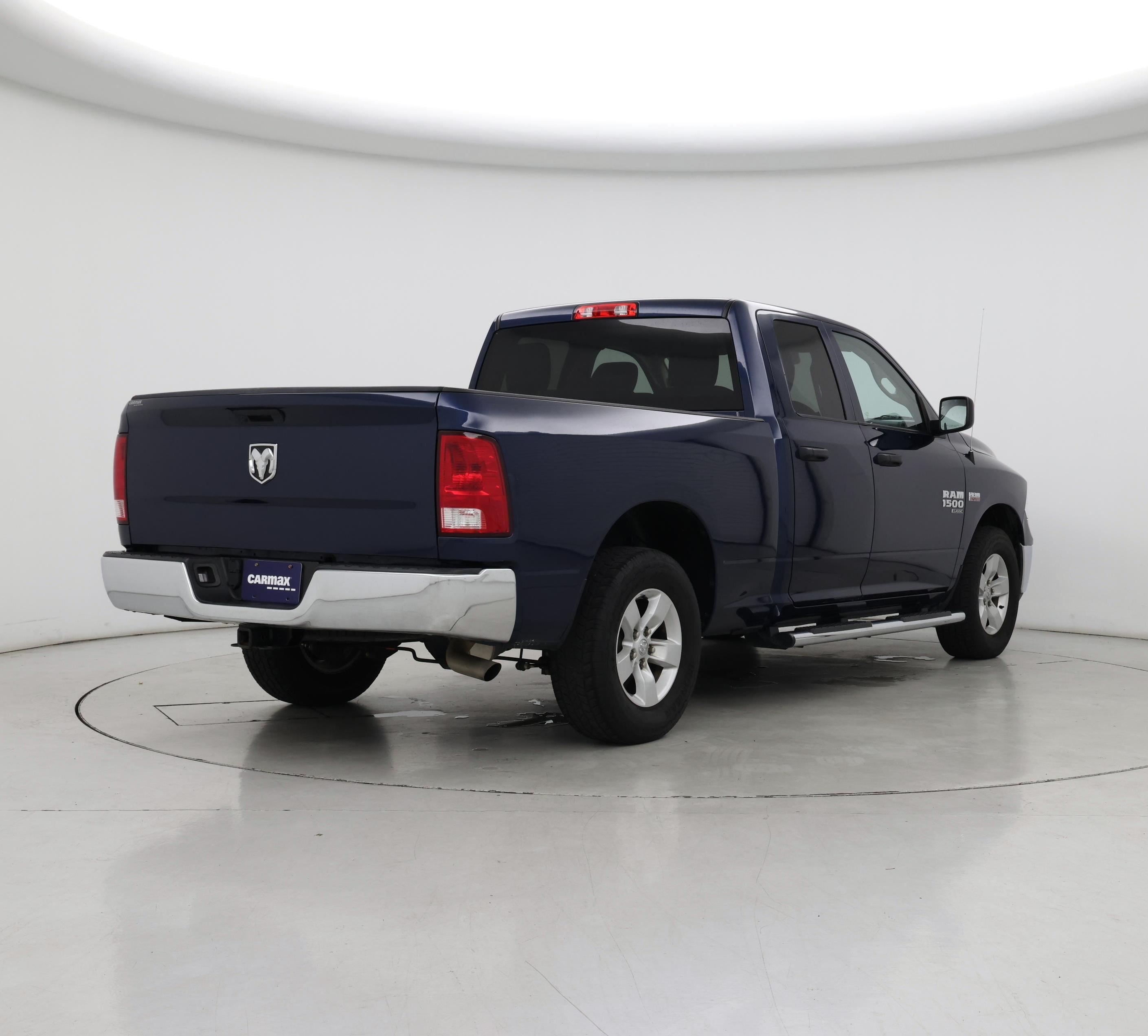 Thumbnail: 2019 RAM 1500 Classic - 8