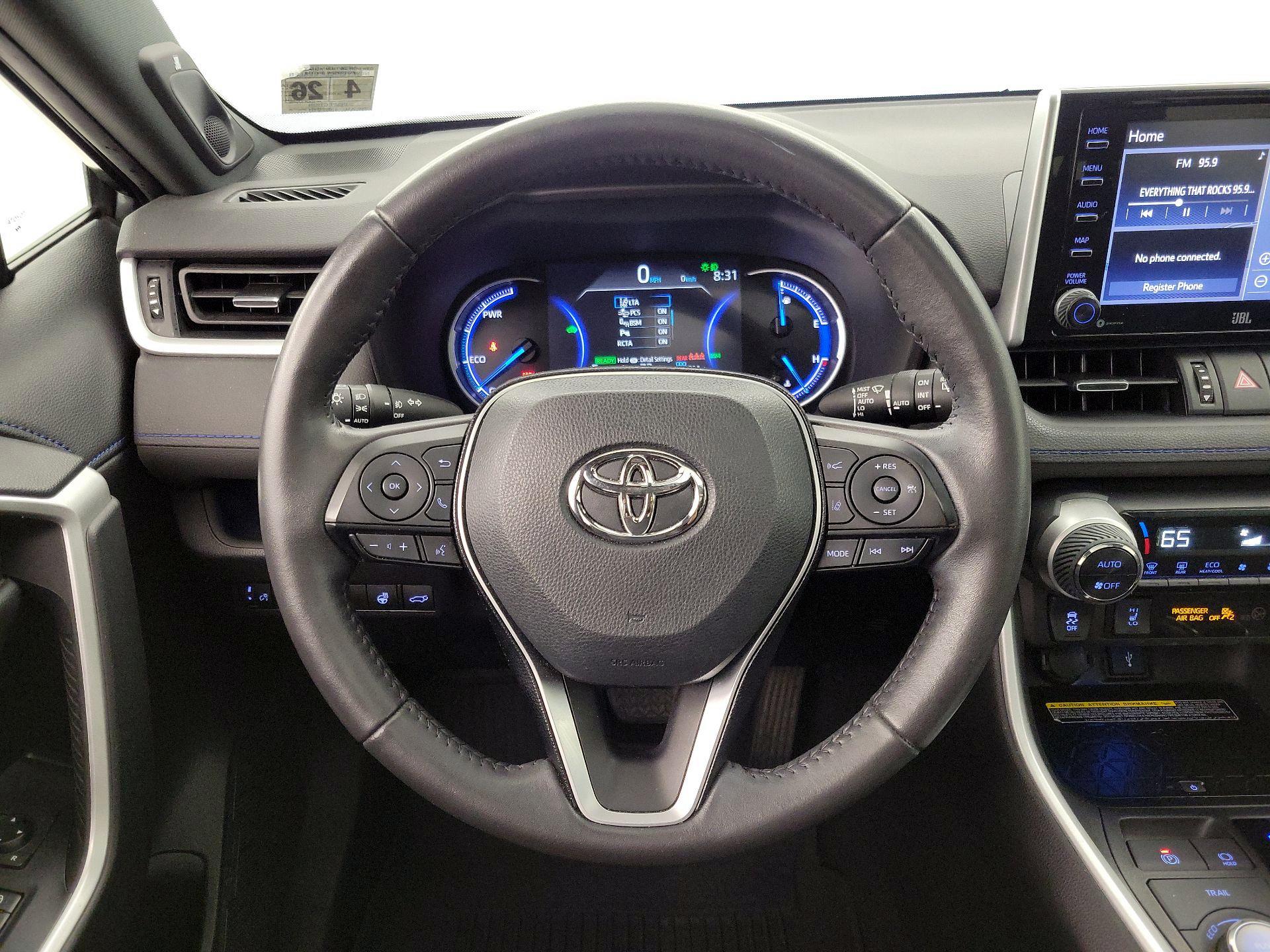 Thumbnail: 2021 Toyota RAV4 - 10