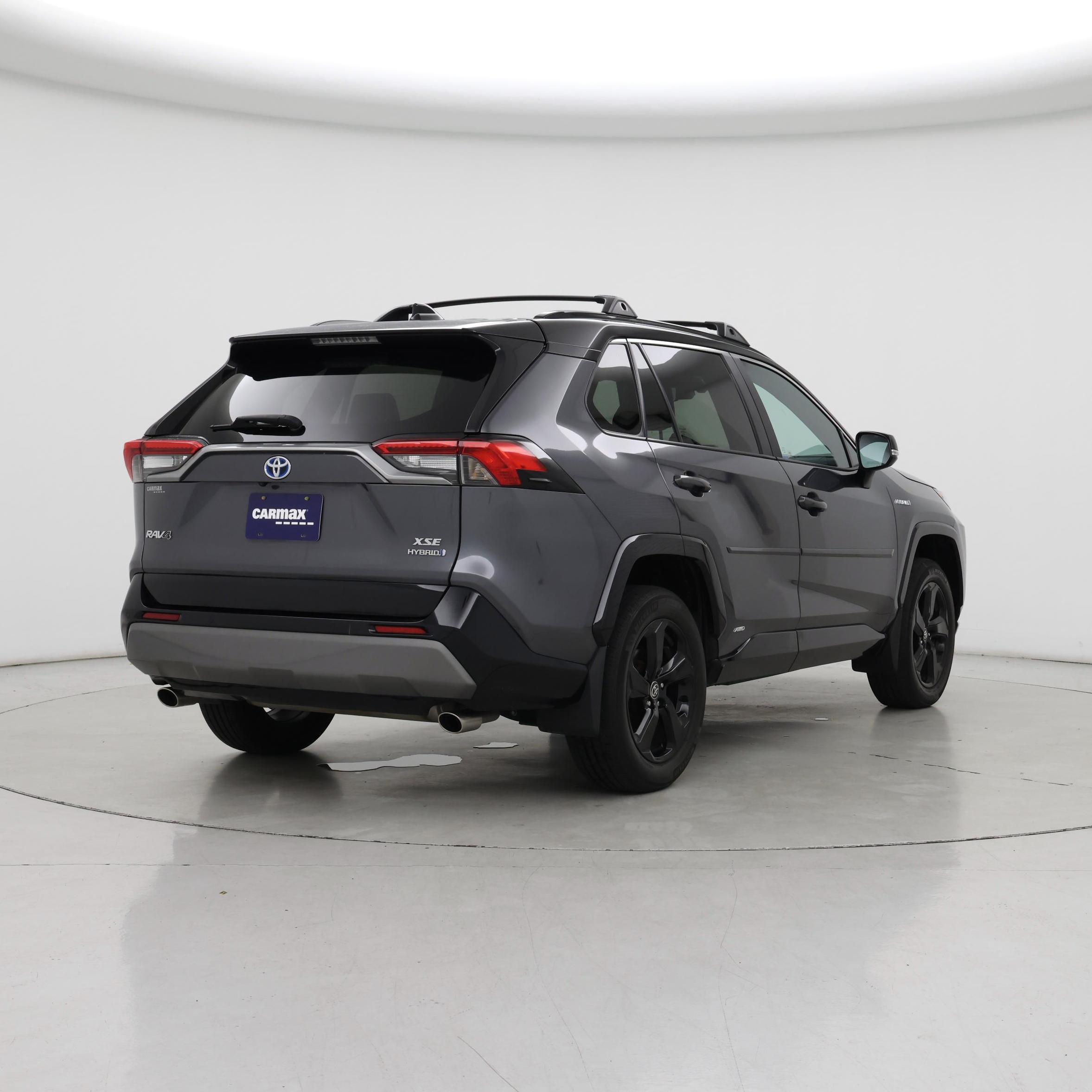 Thumbnail: 2021 Toyota RAV4 - 8