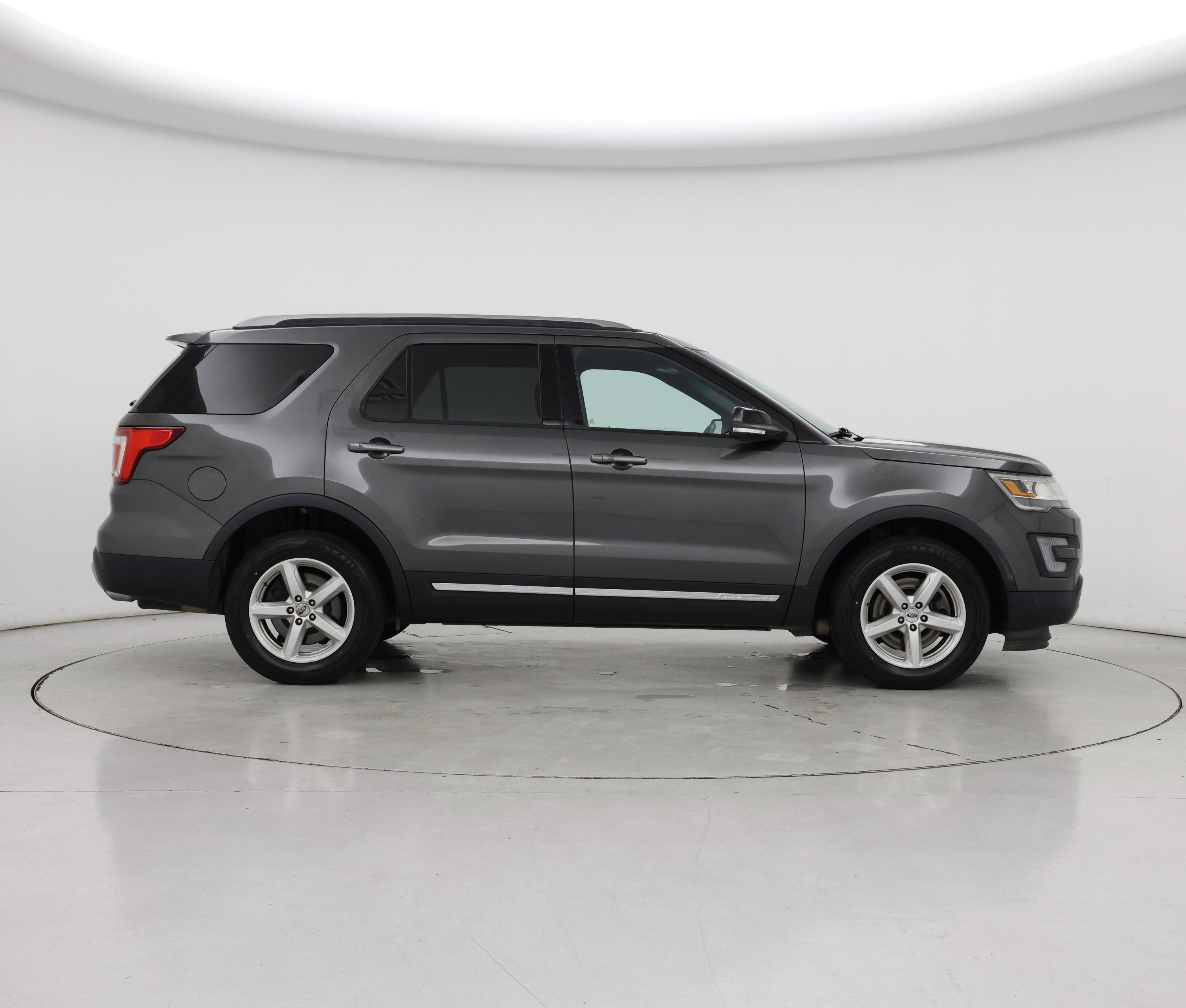 Thumbnail: 2017 Ford Explorer - 7