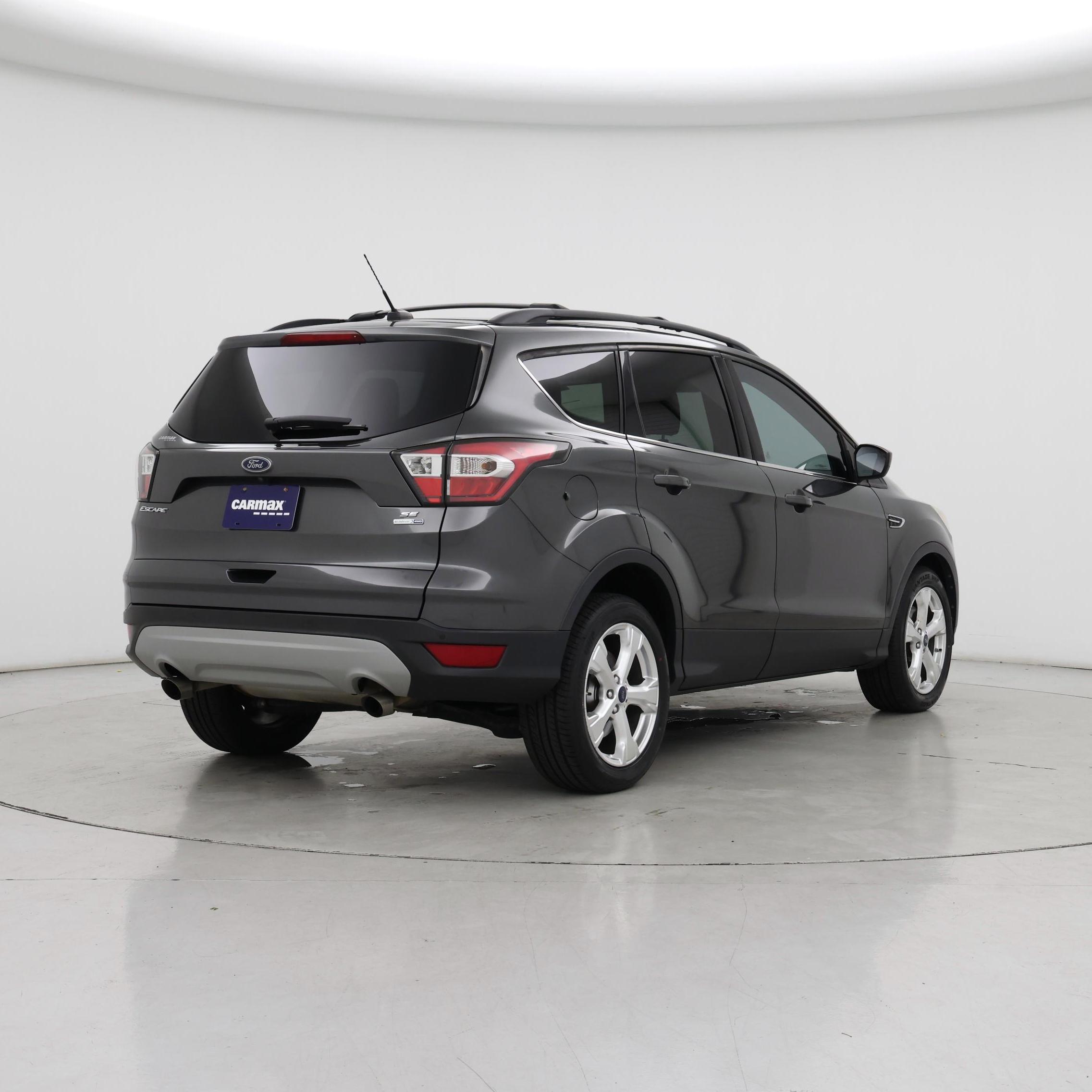 Thumbnail: 2017 Ford Escape - 8