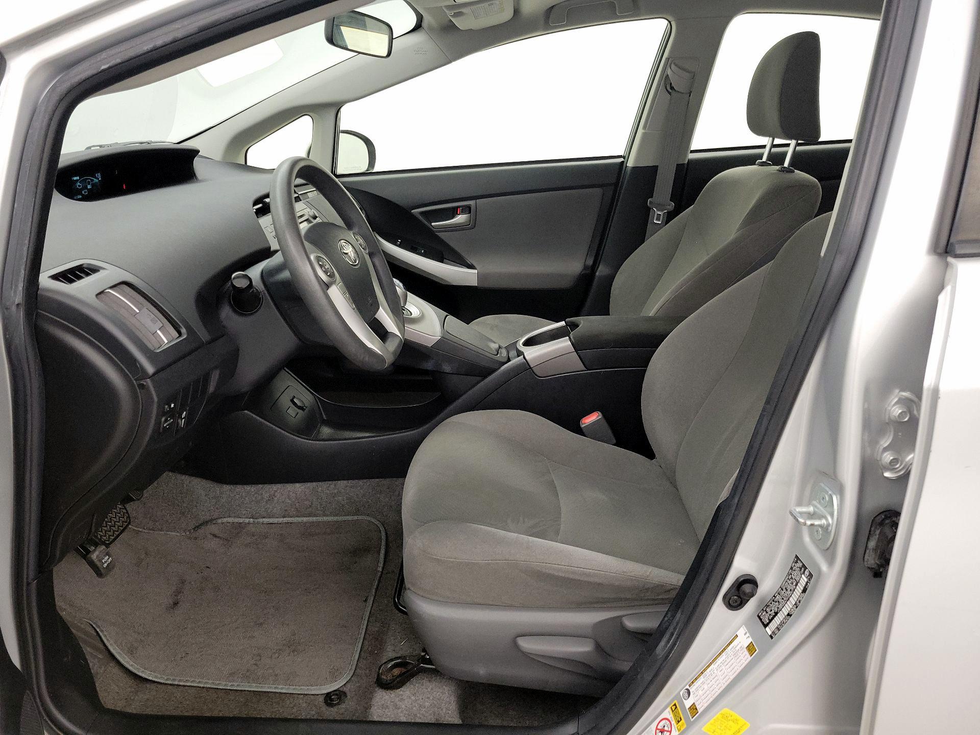Thumbnail: 2015 Toyota Prius - 11