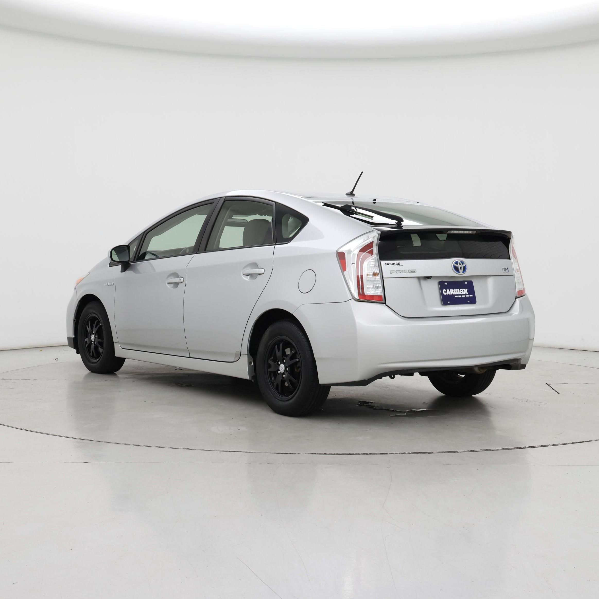 Thumbnail: 2015 Toyota Prius - 2