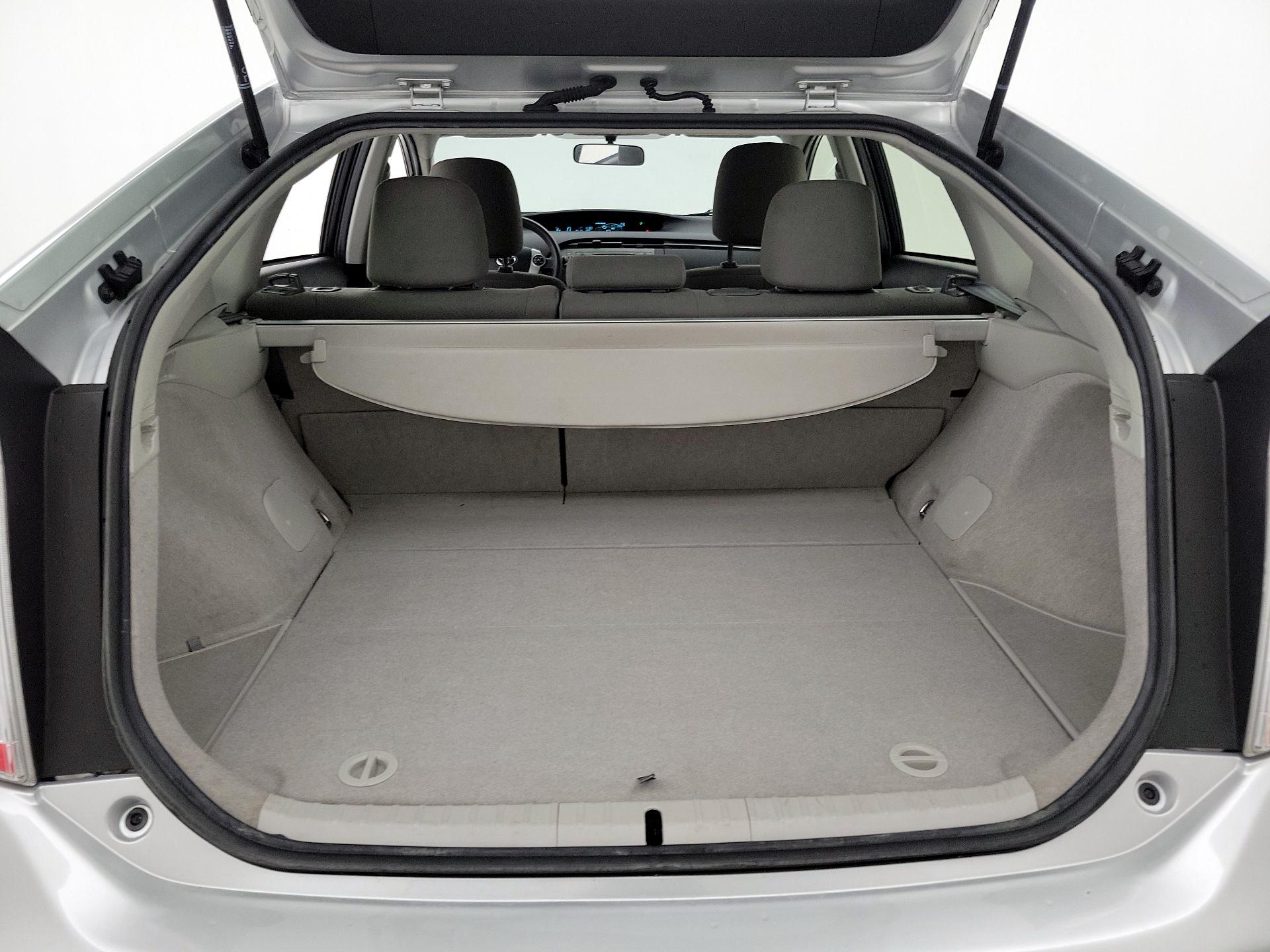 Thumbnail: 2015 Toyota Prius - 19