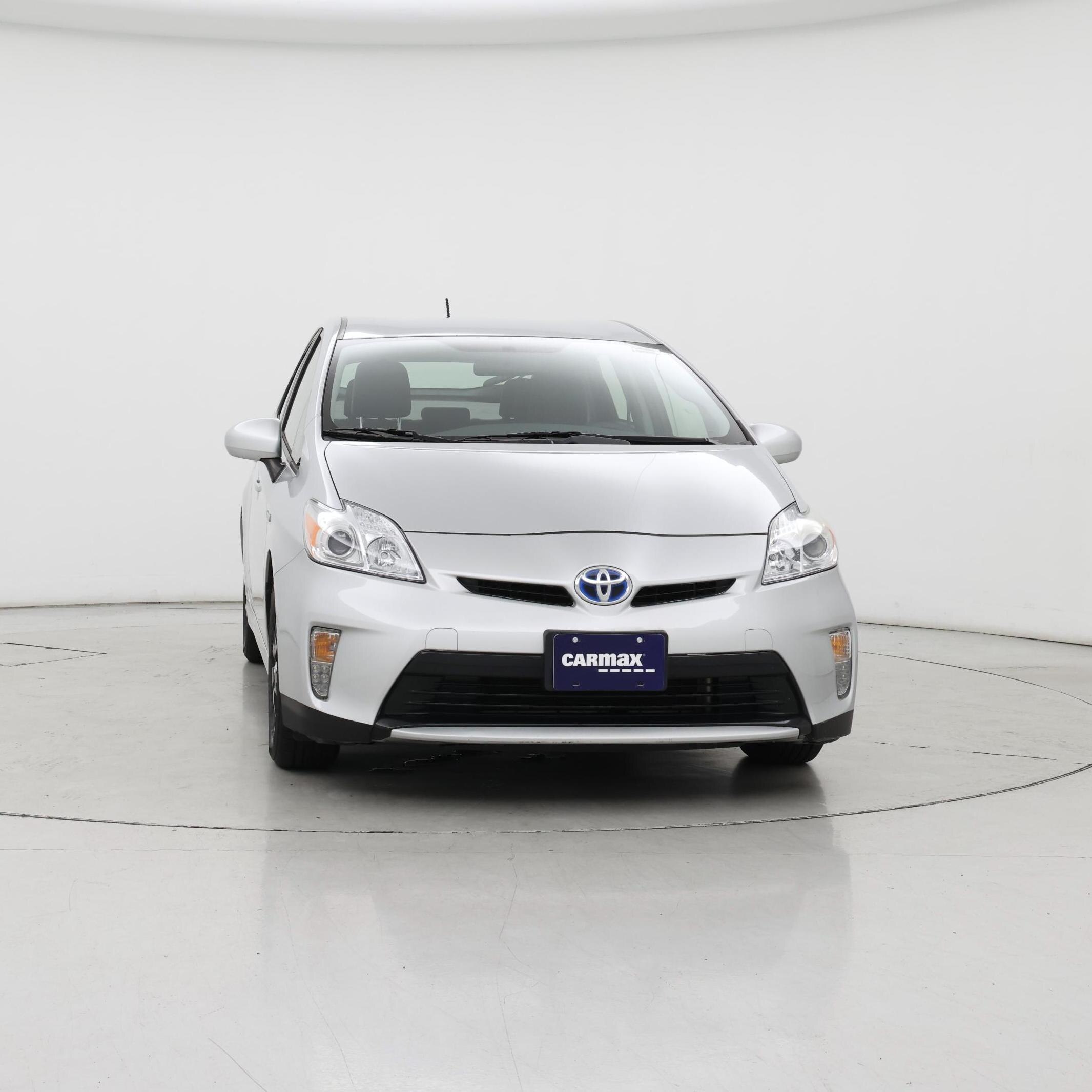 Thumbnail: 2015 Toyota Prius - 5