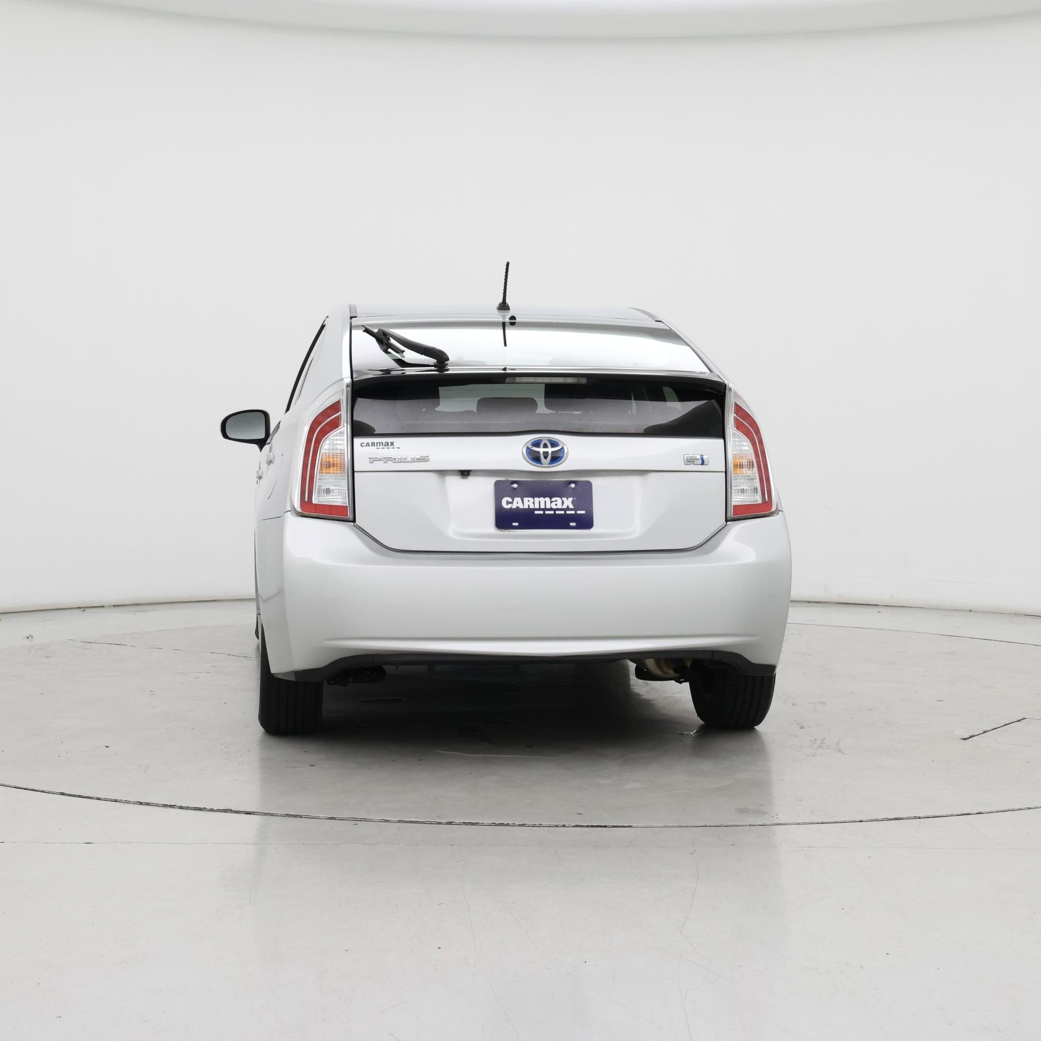 Thumbnail: 2015 Toyota Prius - 6