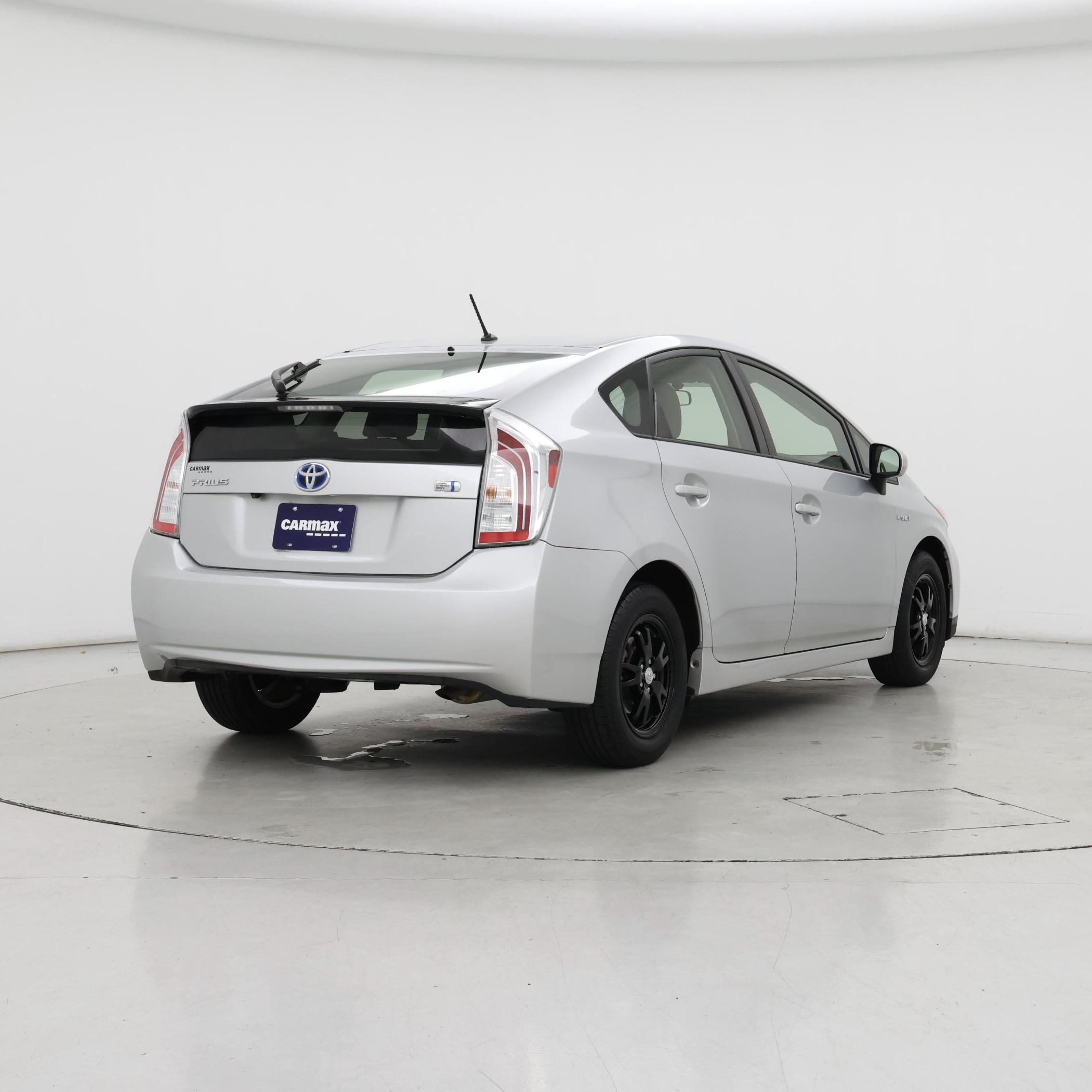 Thumbnail: 2015 Toyota Prius - 8