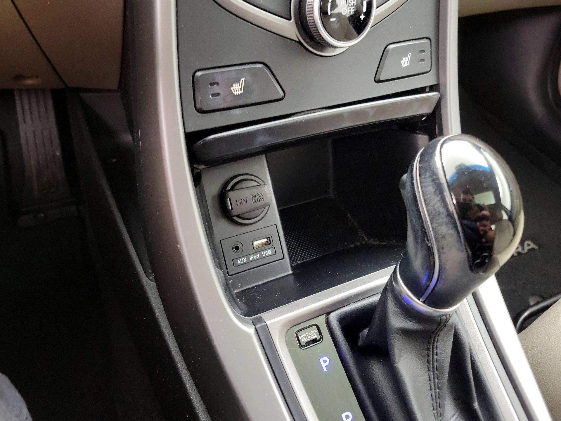 Thumbnail: 2014 Hyundai Elantra - 19