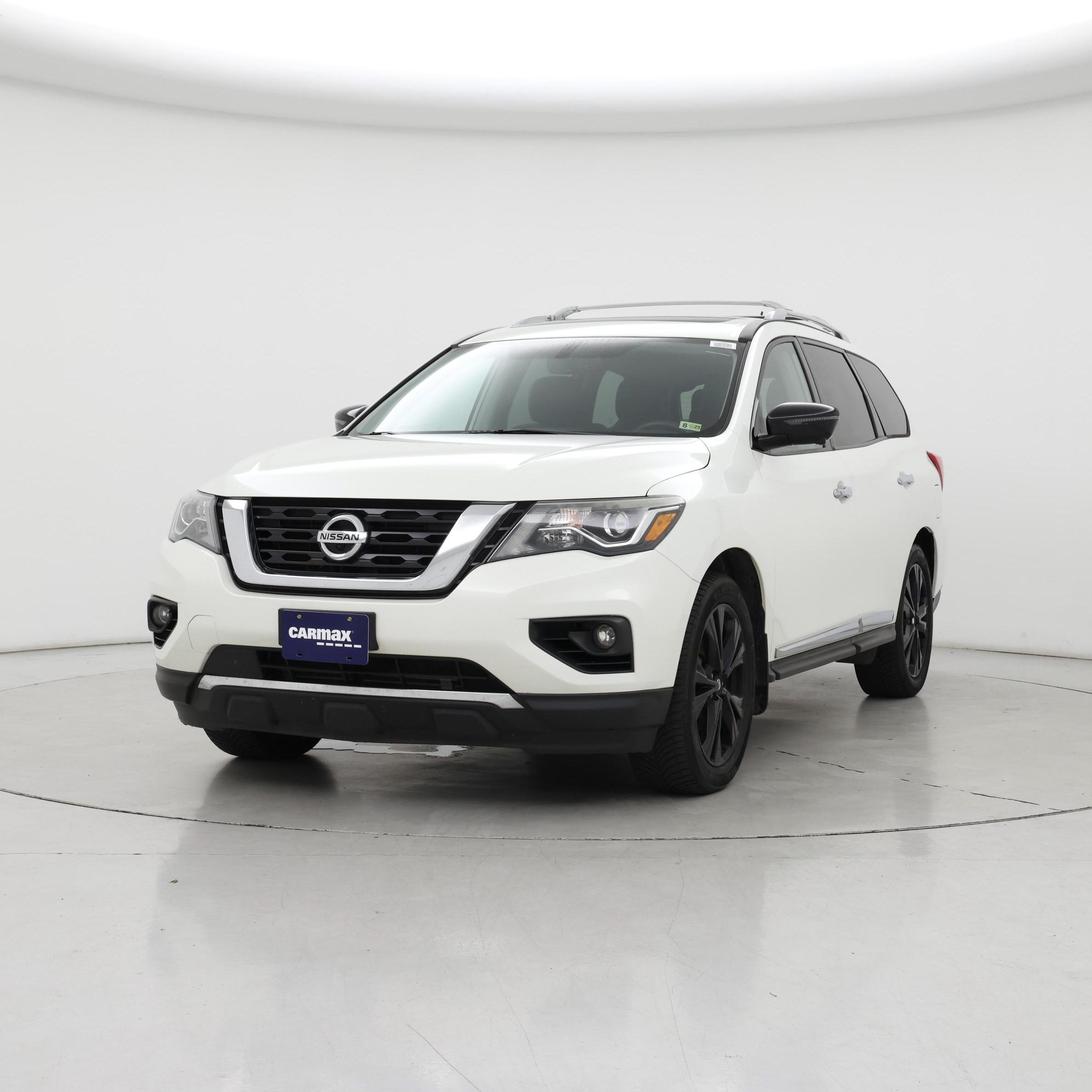 Thumbnail: 2017 Nissan Pathfinder - 4