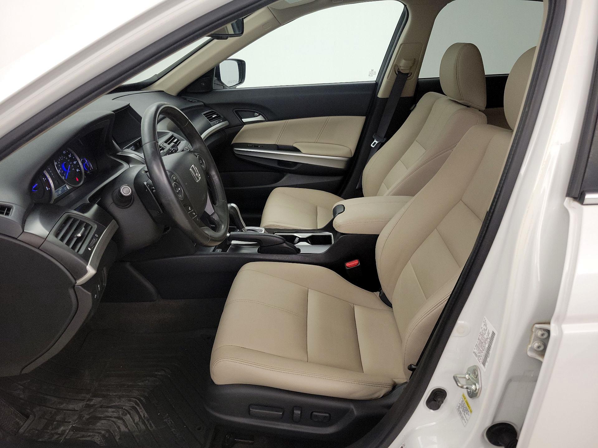 Thumbnail: 2015 Honda Accord Crosstour - 11