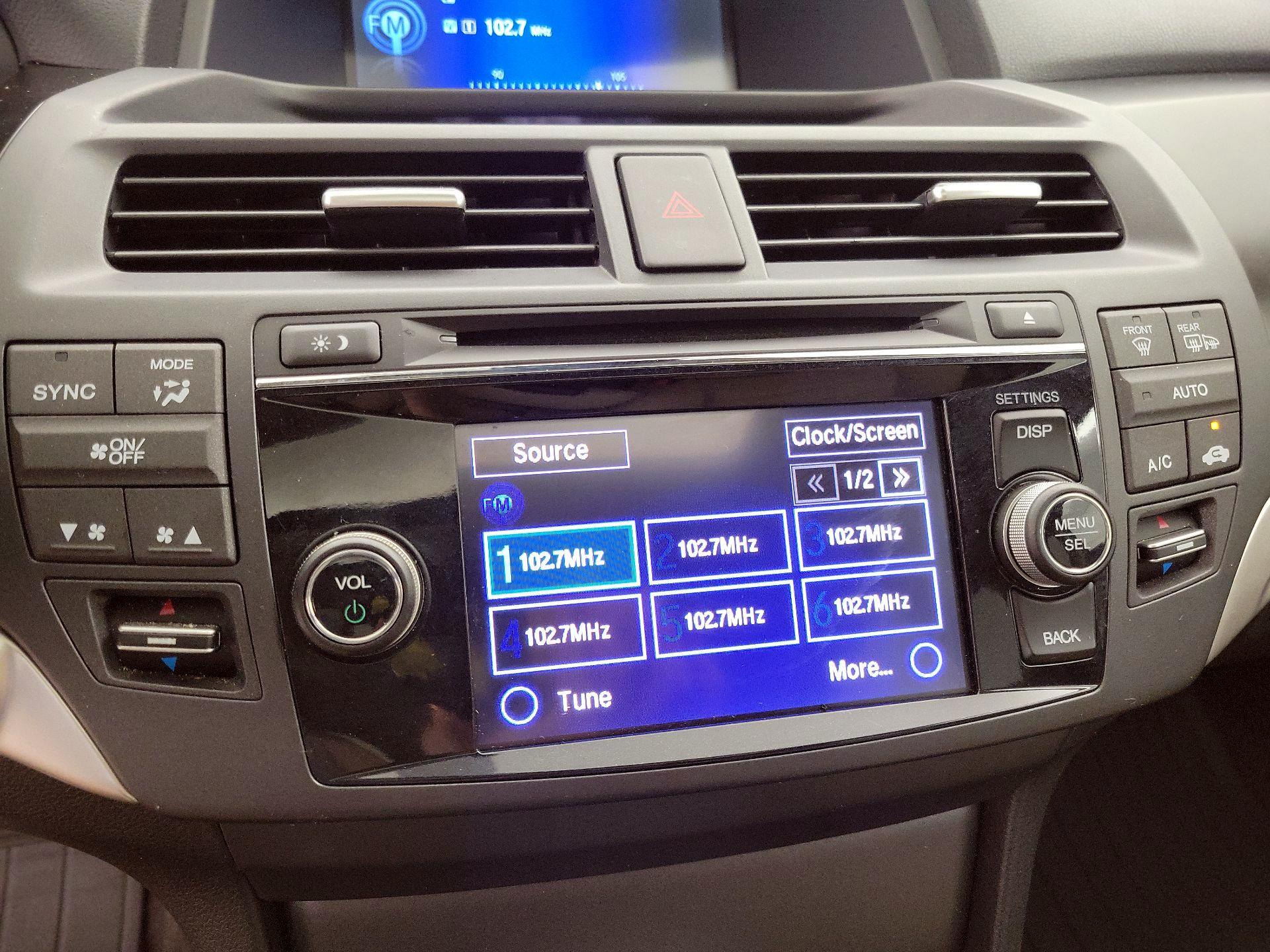 Thumbnail: 2015 Honda Accord Crosstour - 16