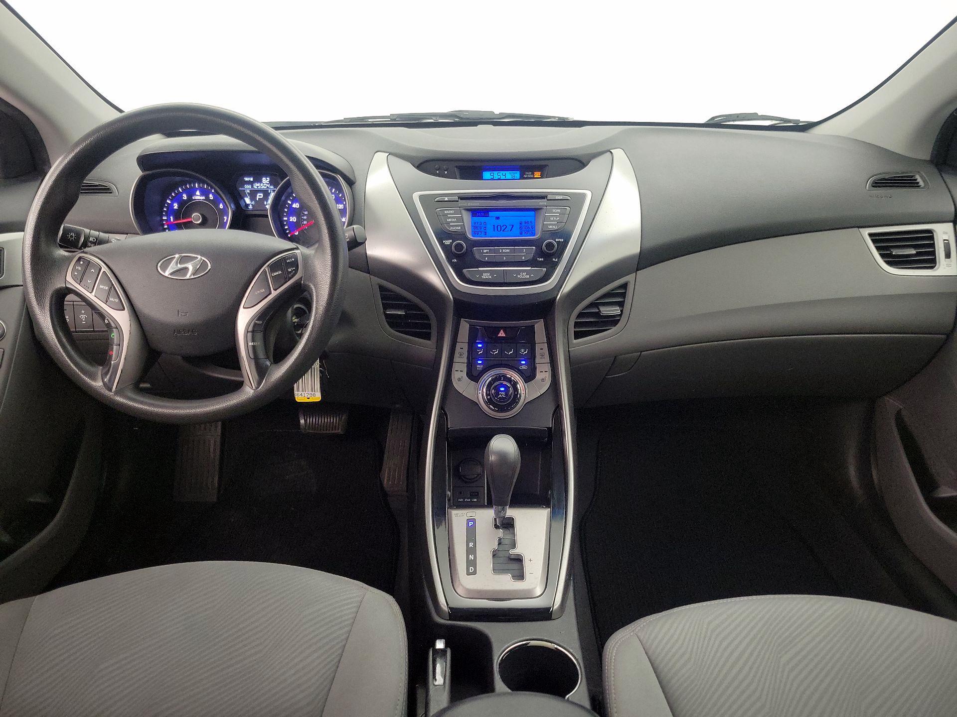 Thumbnail: 2013 Hyundai Elantra - 9