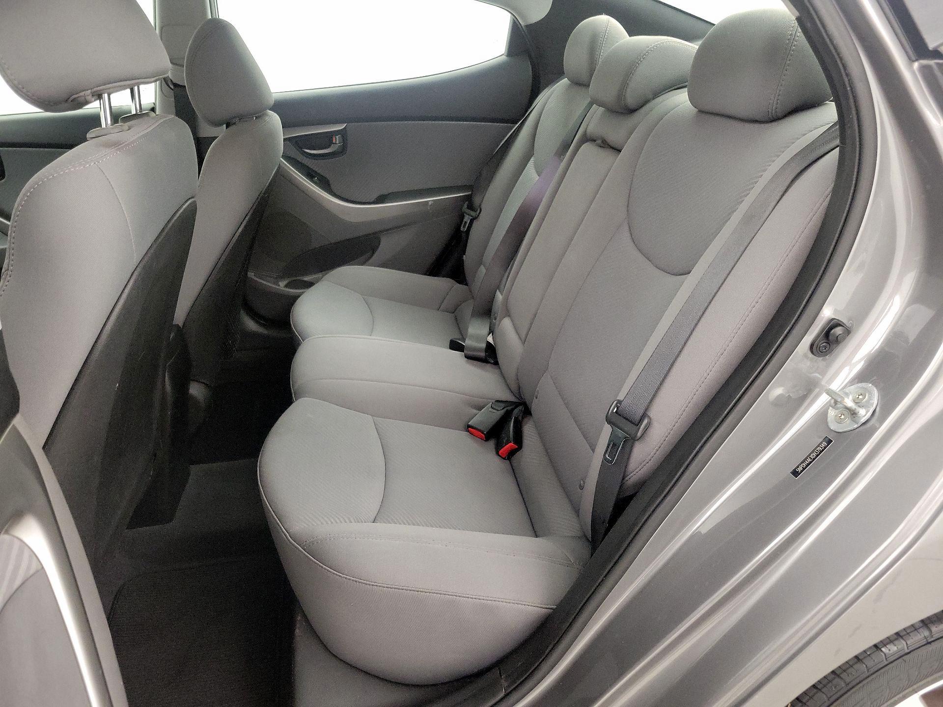 Thumbnail: 2013 Hyundai Elantra - 18