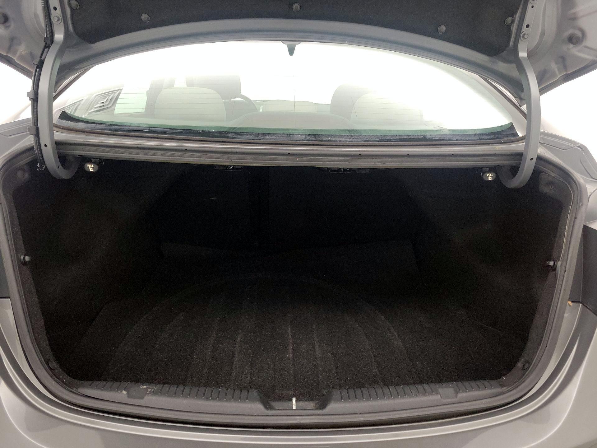 Thumbnail: 2013 Hyundai Elantra - 19
