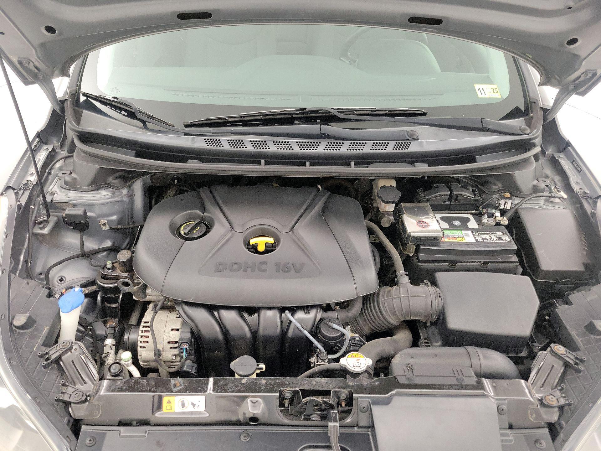 Thumbnail: 2013 Hyundai Elantra - 20
