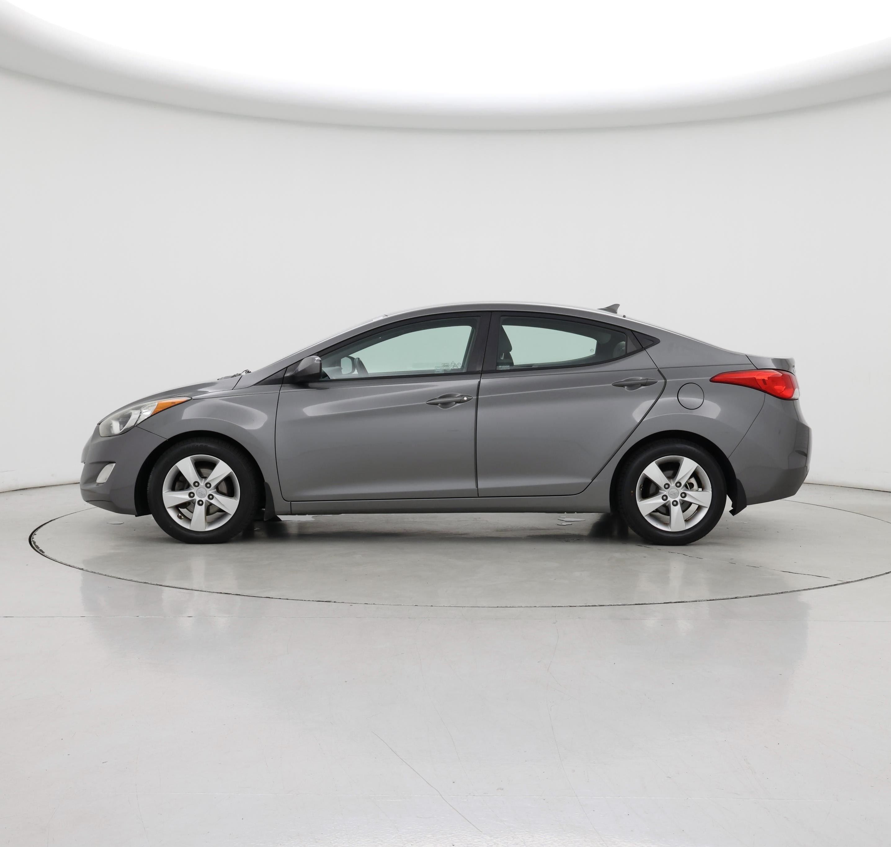 Thumbnail: 2013 Hyundai Elantra - 3