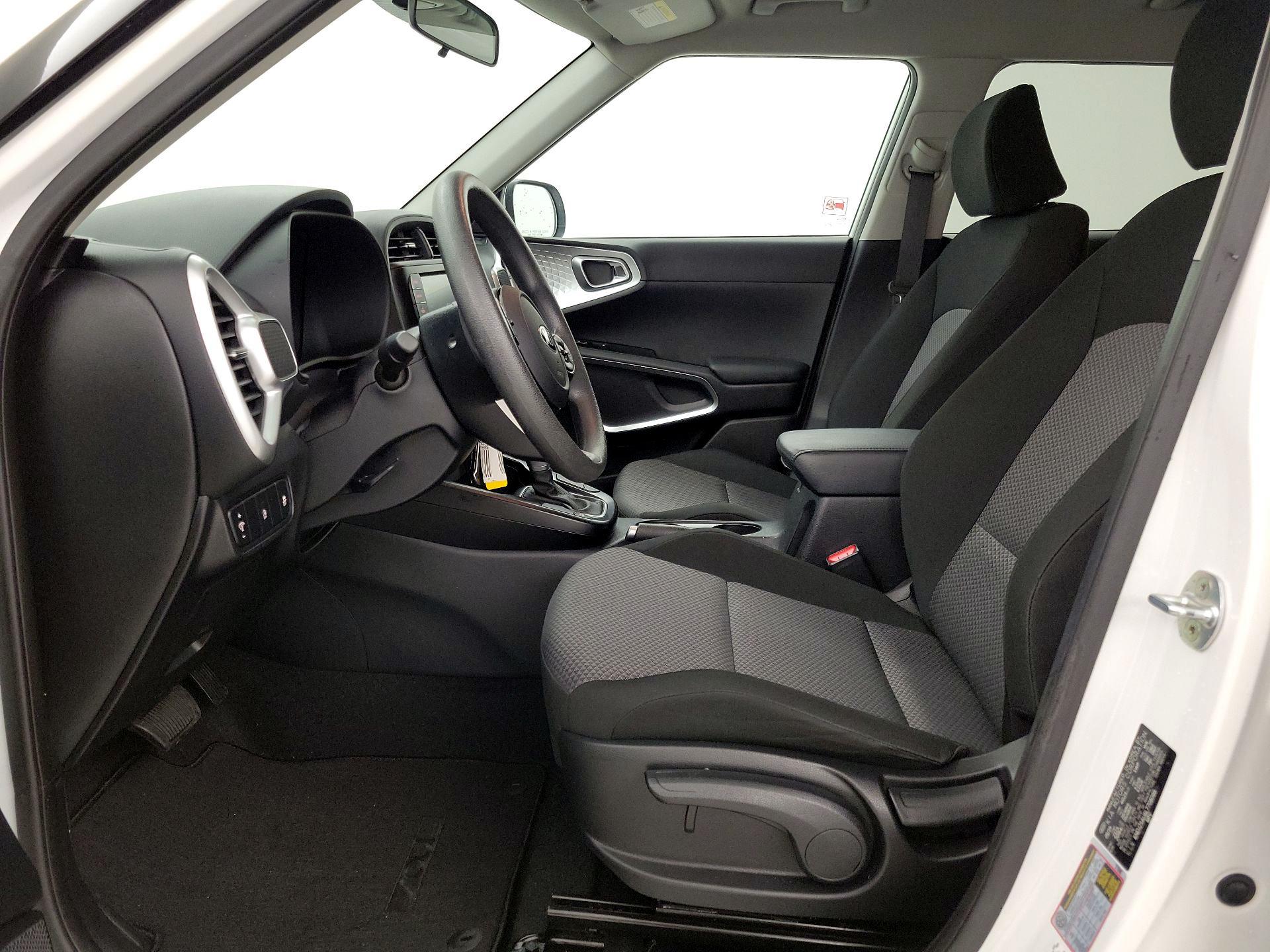 Thumbnail: 2020 Kia Soul - 11