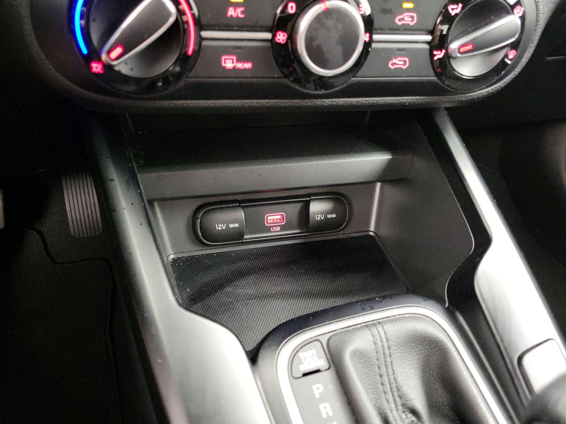Thumbnail: 2020 Kia Soul - 18