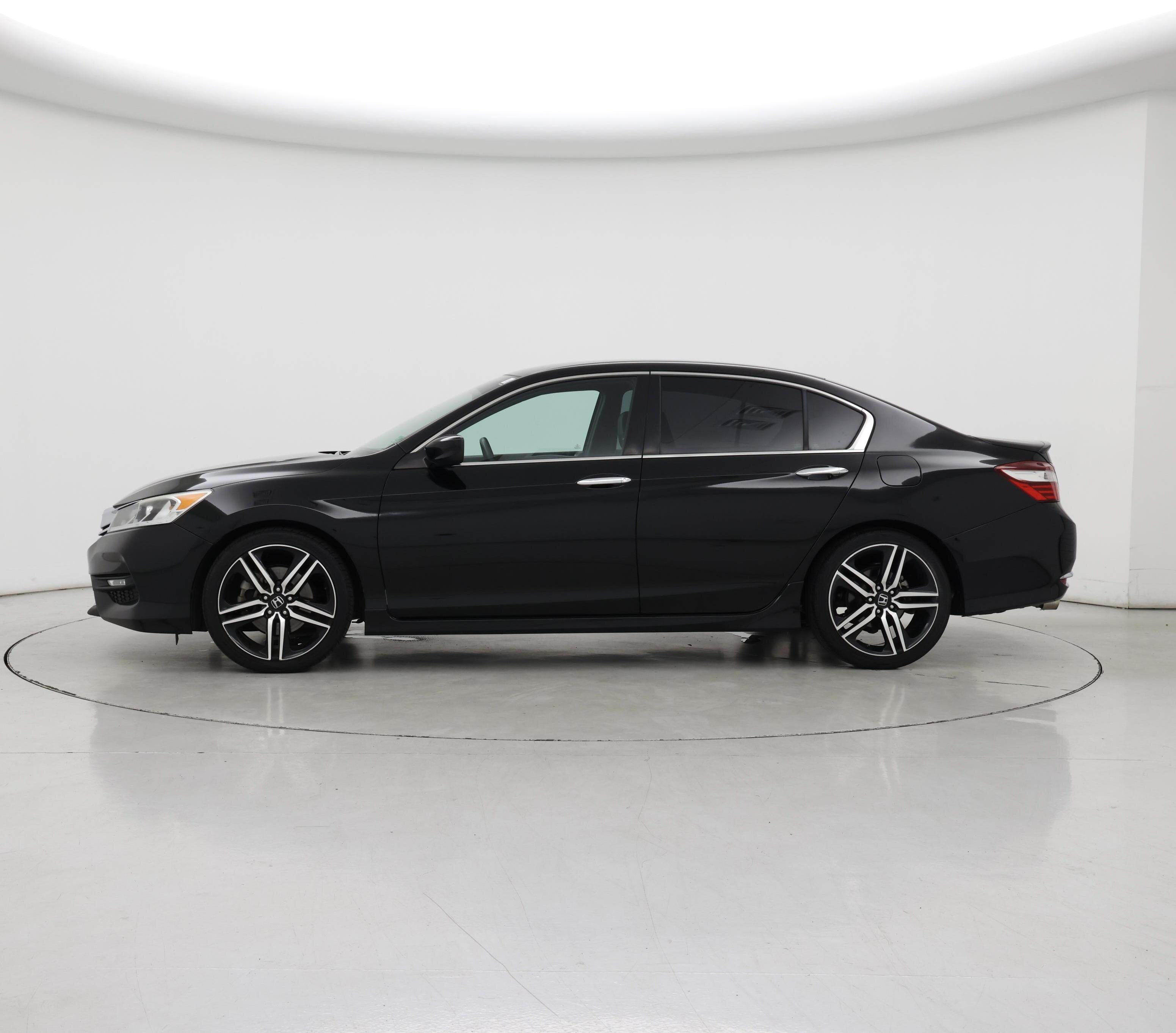 Thumbnail: 2017 Honda Accord - 3