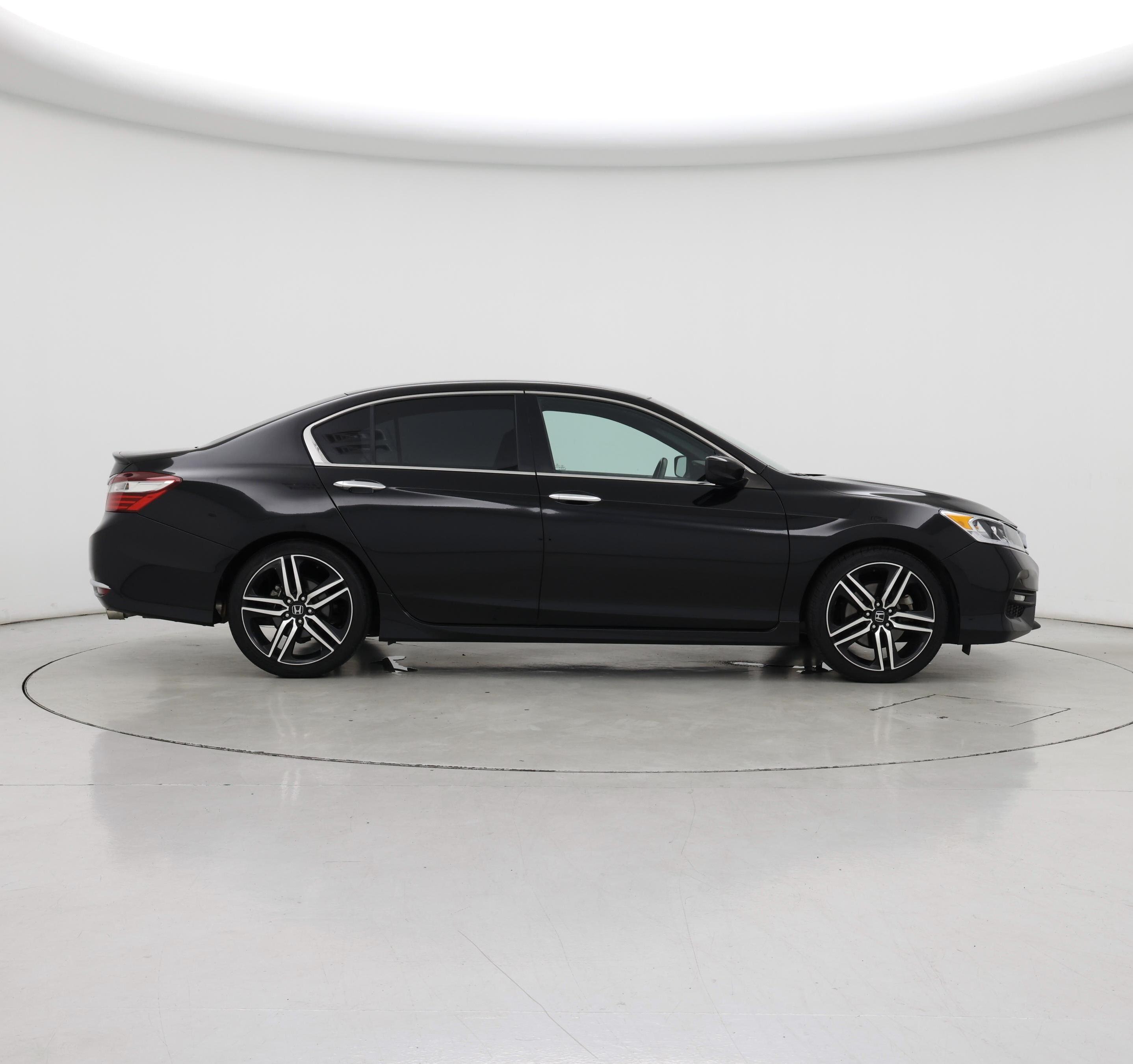Thumbnail: 2017 Honda Accord - 7