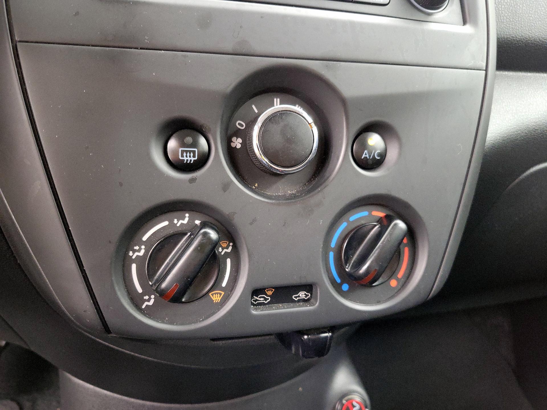 Thumbnail: 2018 Nissan Versa - 15