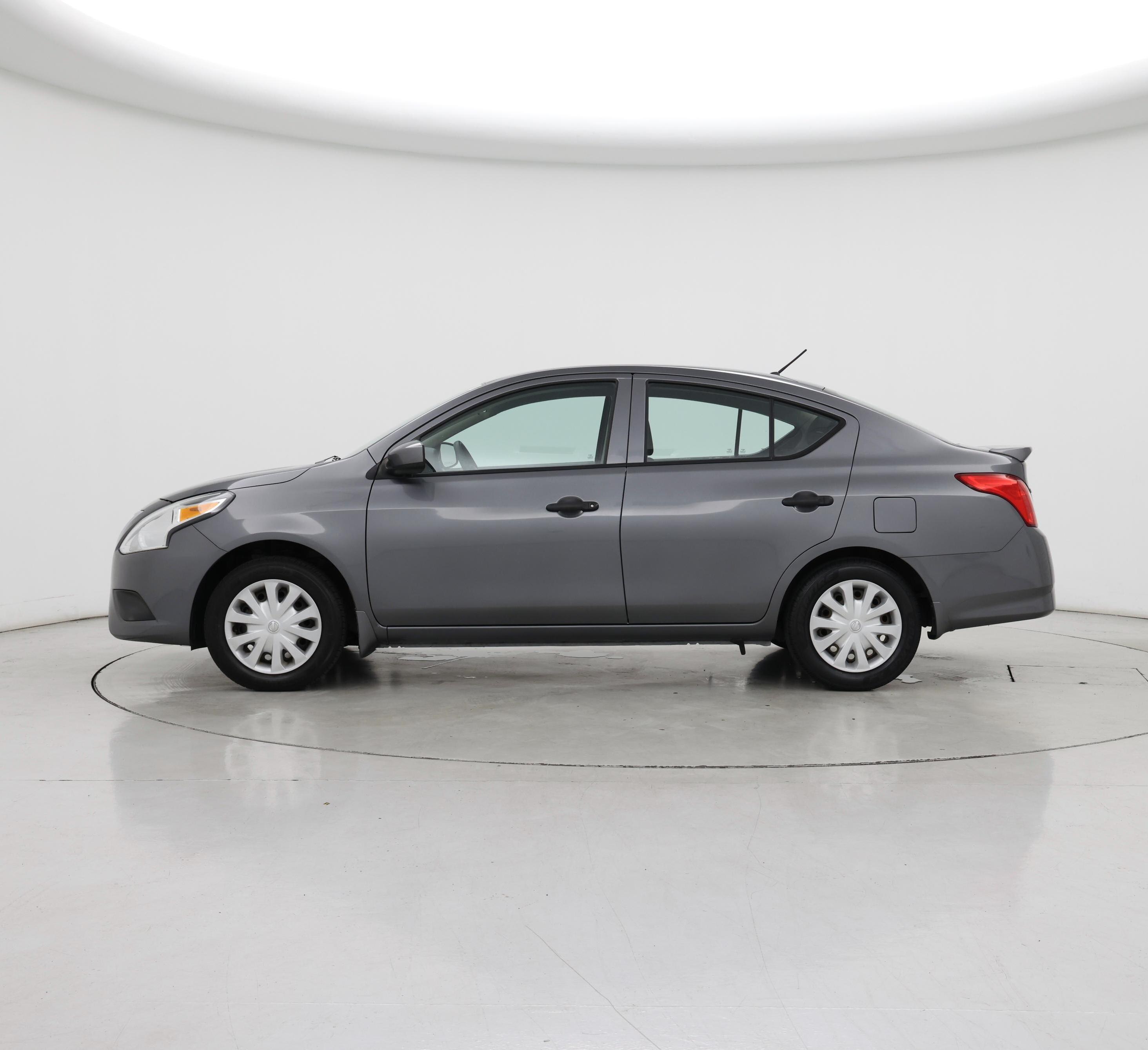 Thumbnail: 2018 Nissan Versa - 3