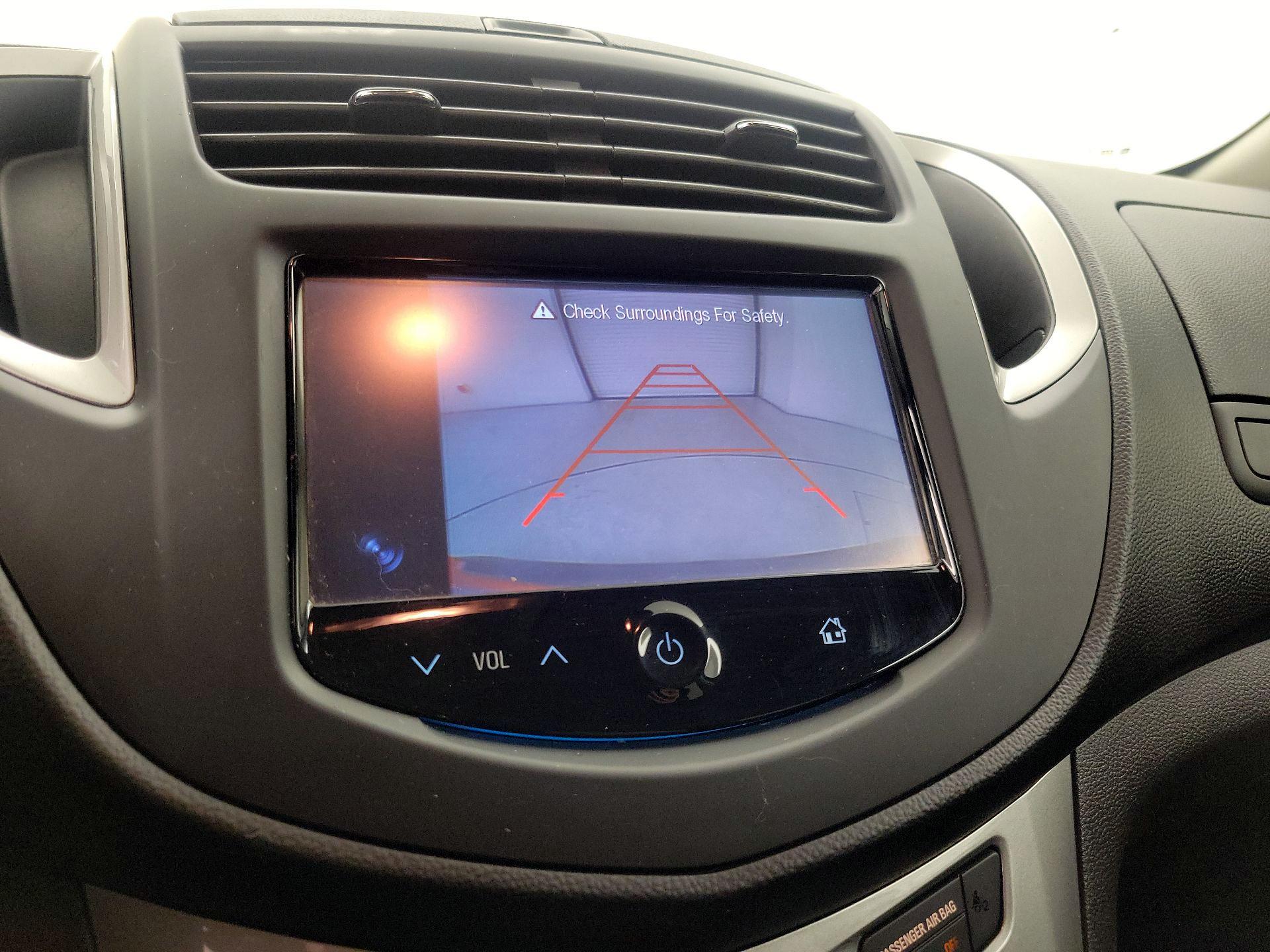 Thumbnail: 2015 Chevrolet Trax - 14