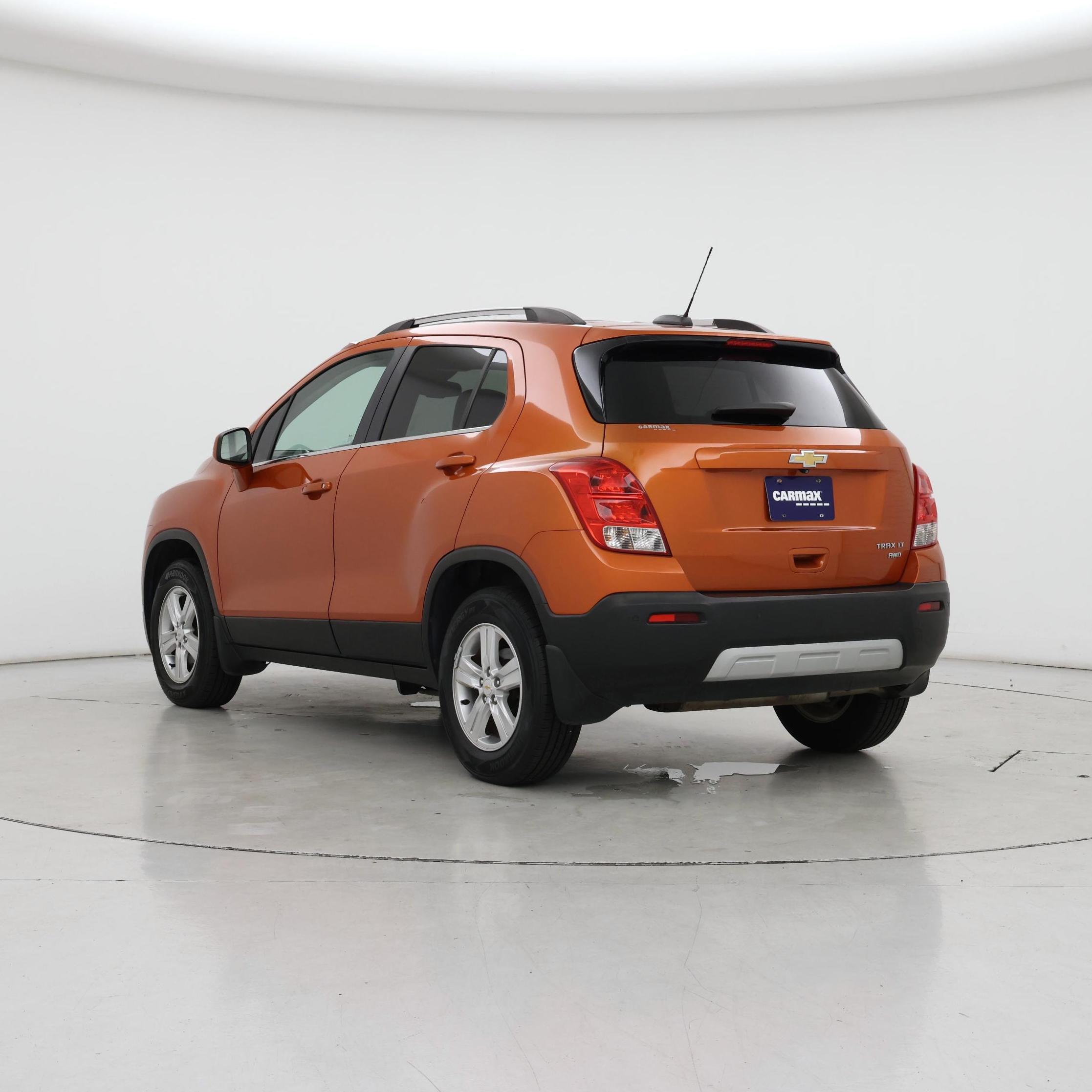 Thumbnail: 2015 Chevrolet Trax - 2