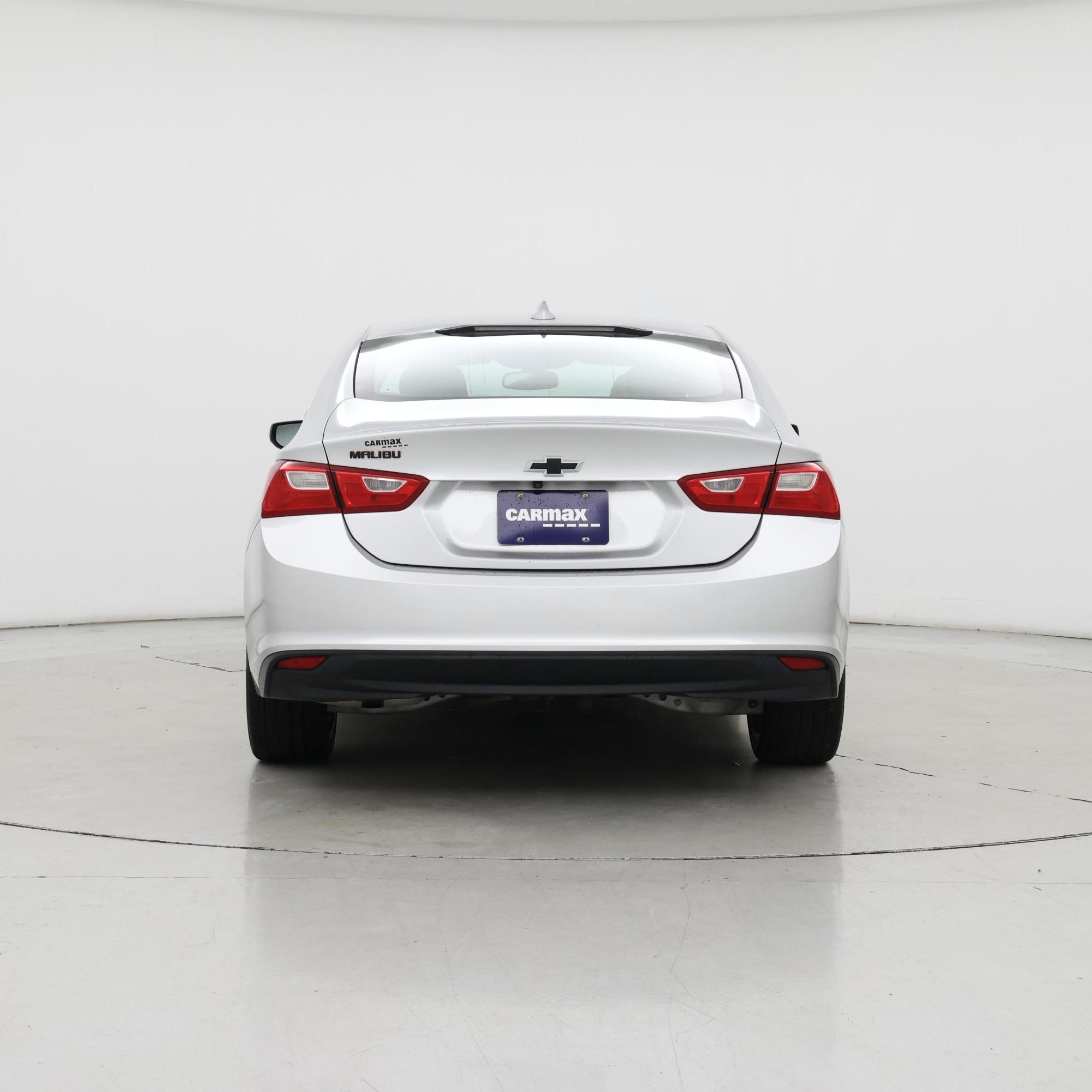 Thumbnail: 2018 Chevrolet Malibu - 6