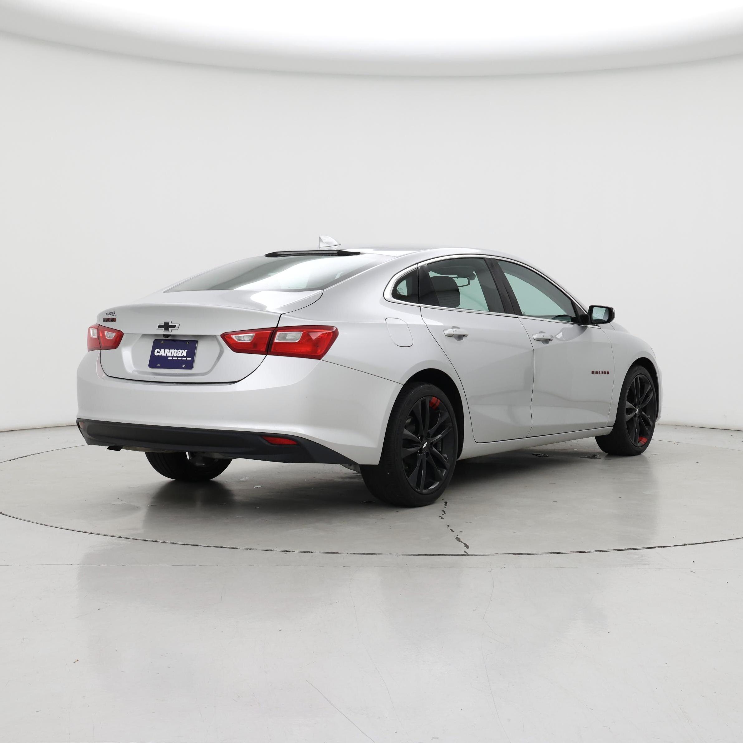 Thumbnail: 2018 Chevrolet Malibu - 8