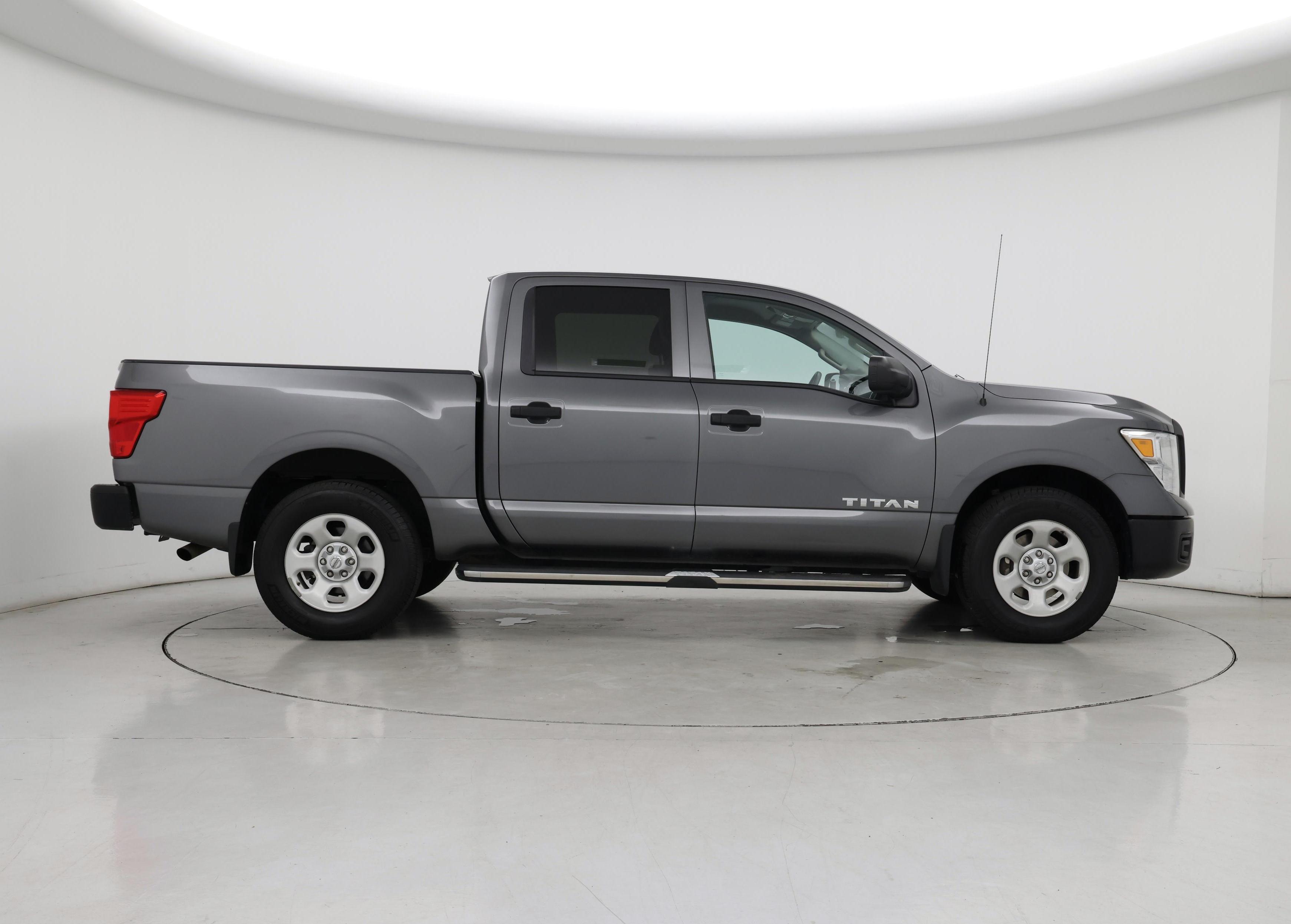 Thumbnail: 2019 Nissan Titan - 7