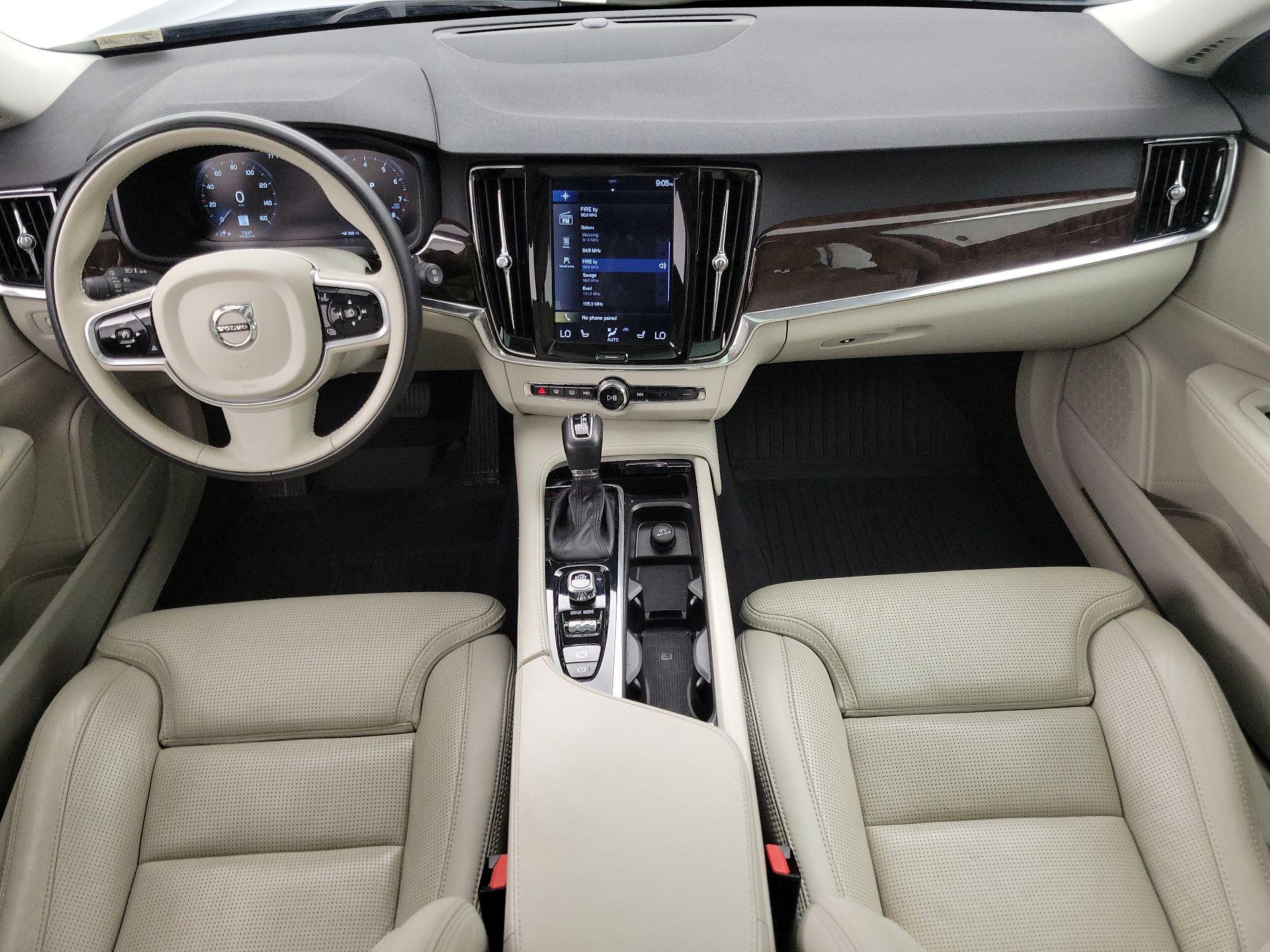 Thumbnail: 2018 Volvo V90 - 9