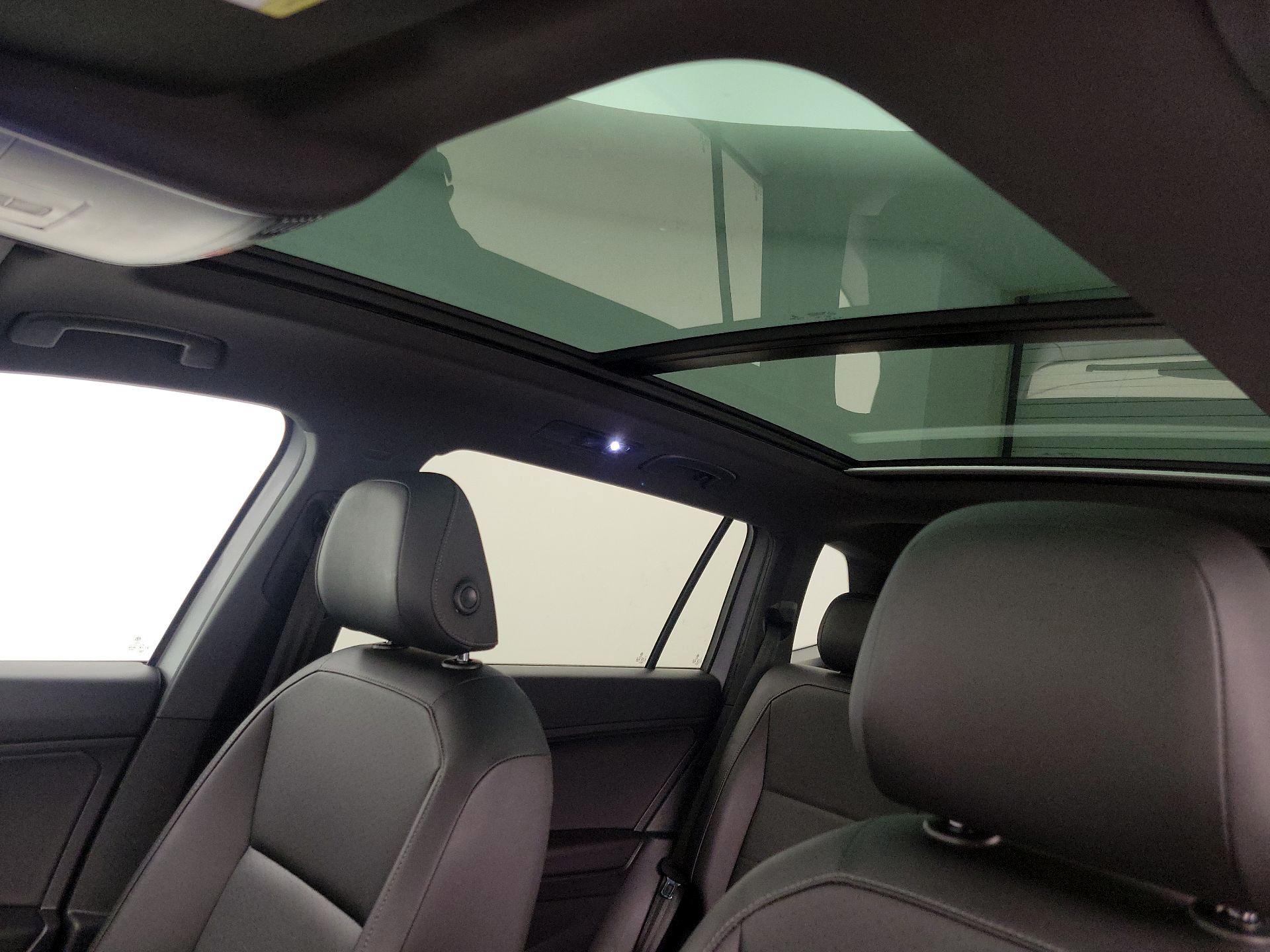 Thumbnail: 2019 Volkswagen Tiguan - 20