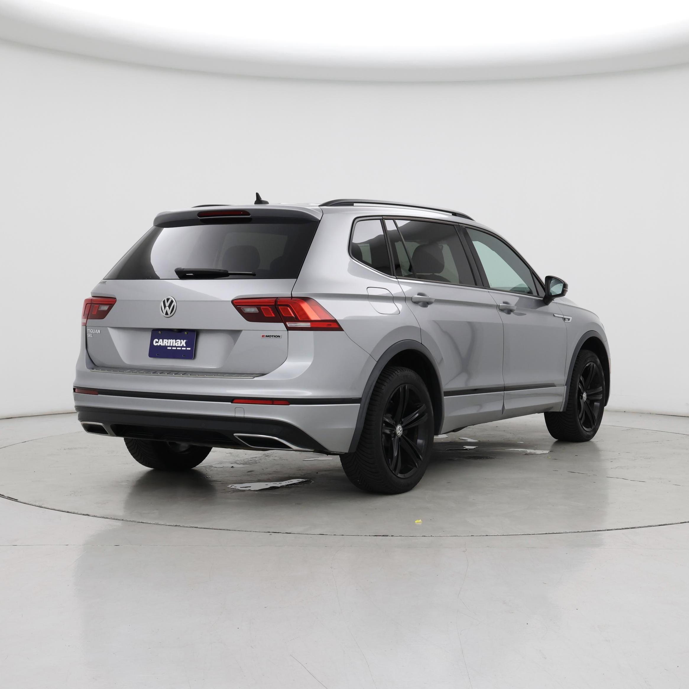 Thumbnail: 2019 Volkswagen Tiguan - 8