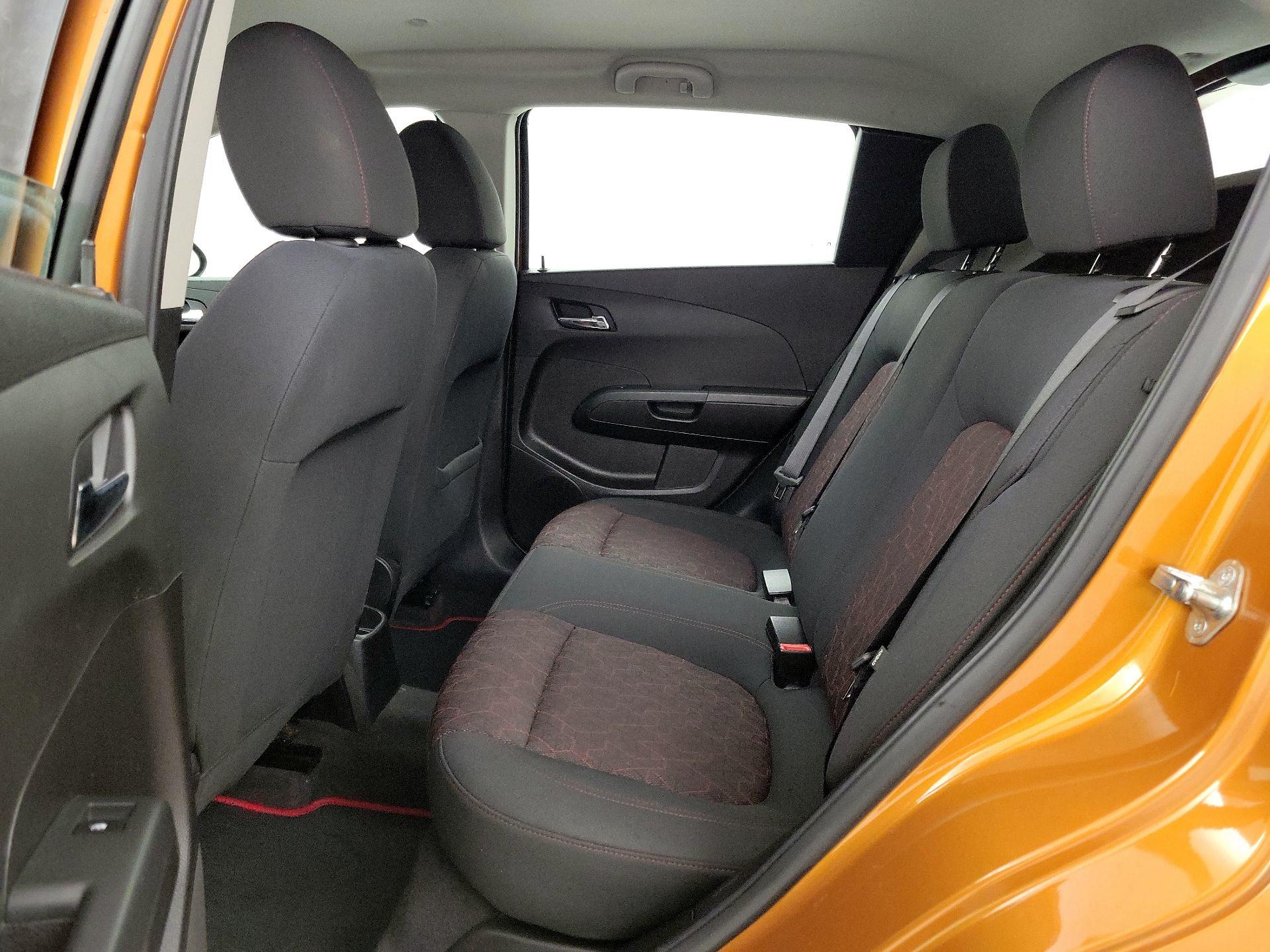 Thumbnail: 2017 Chevrolet Sonic - 19