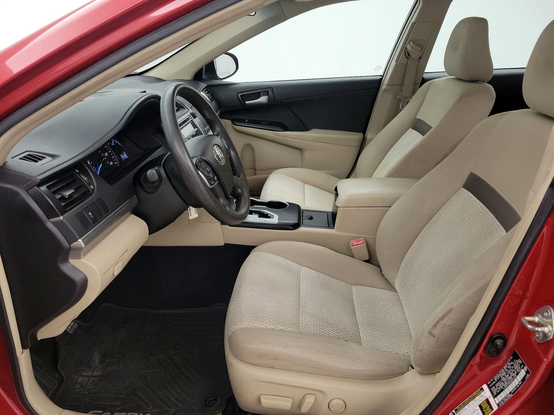 Thumbnail: 2014 Toyota Camry - 11
