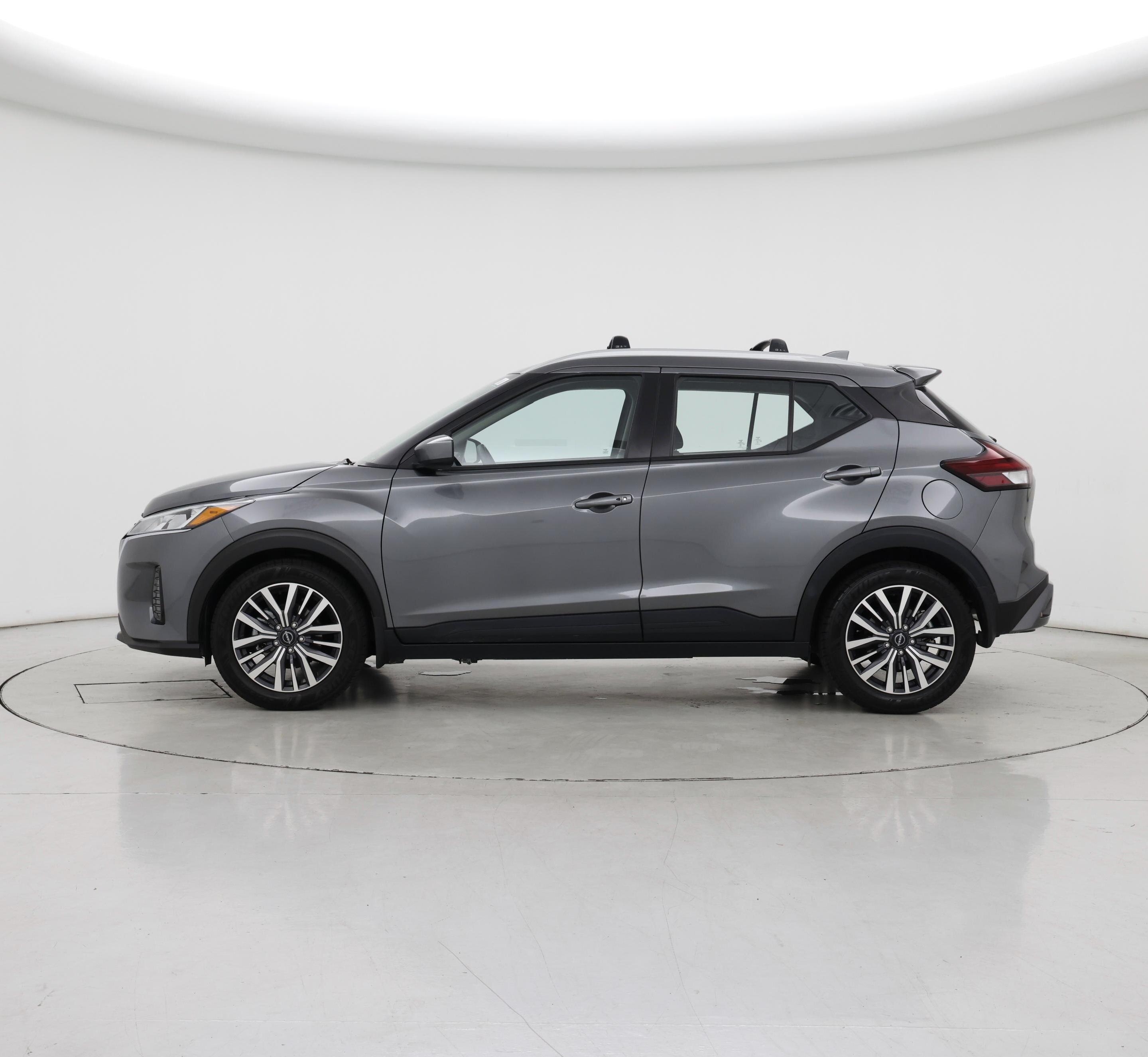 Thumbnail: 2023 Nissan Kicks - 3