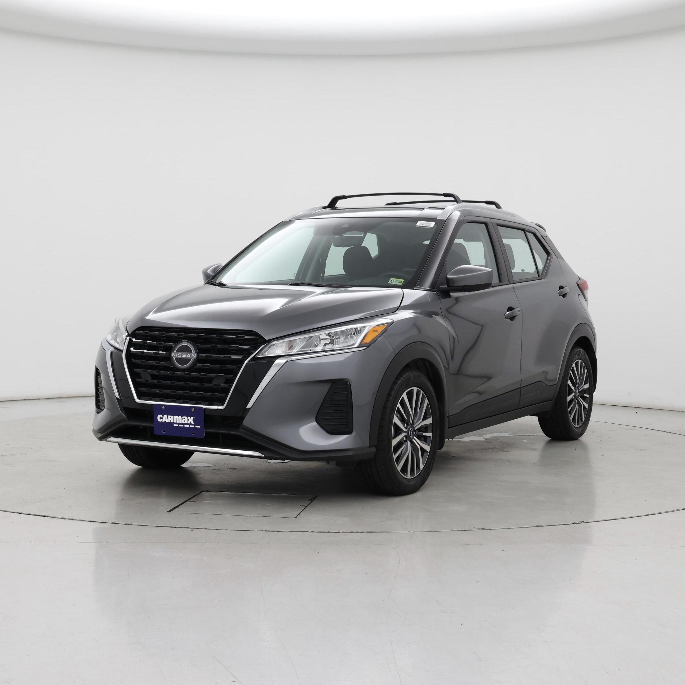Thumbnail: 2023 Nissan Kicks - 4