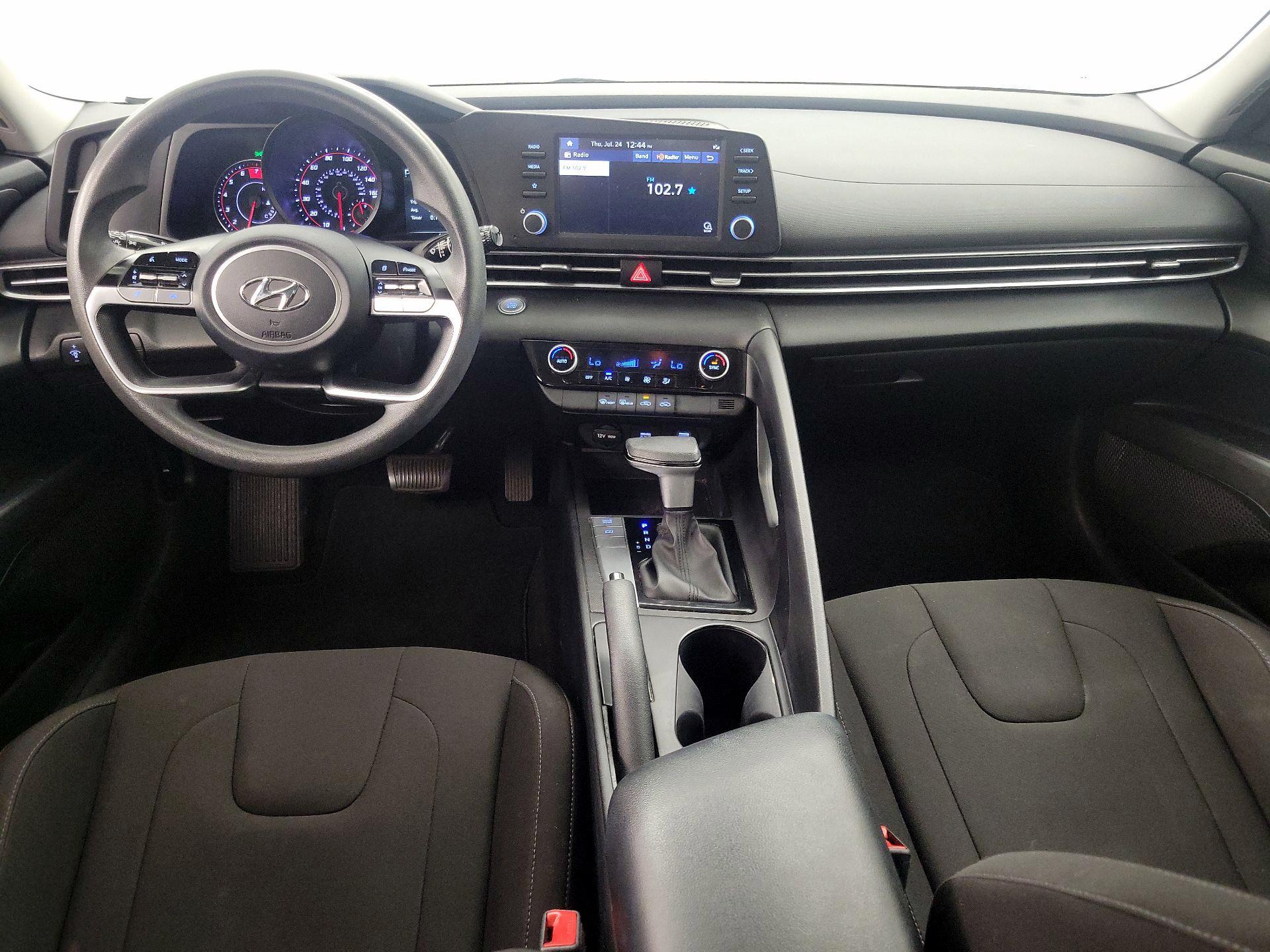 Thumbnail: 2023 Hyundai Elantra - 9