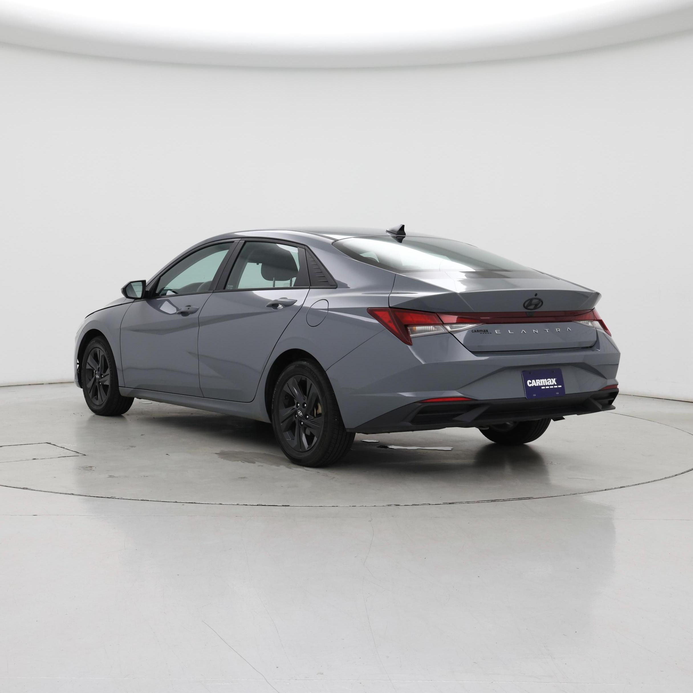 Thumbnail: 2023 Hyundai Elantra - 2