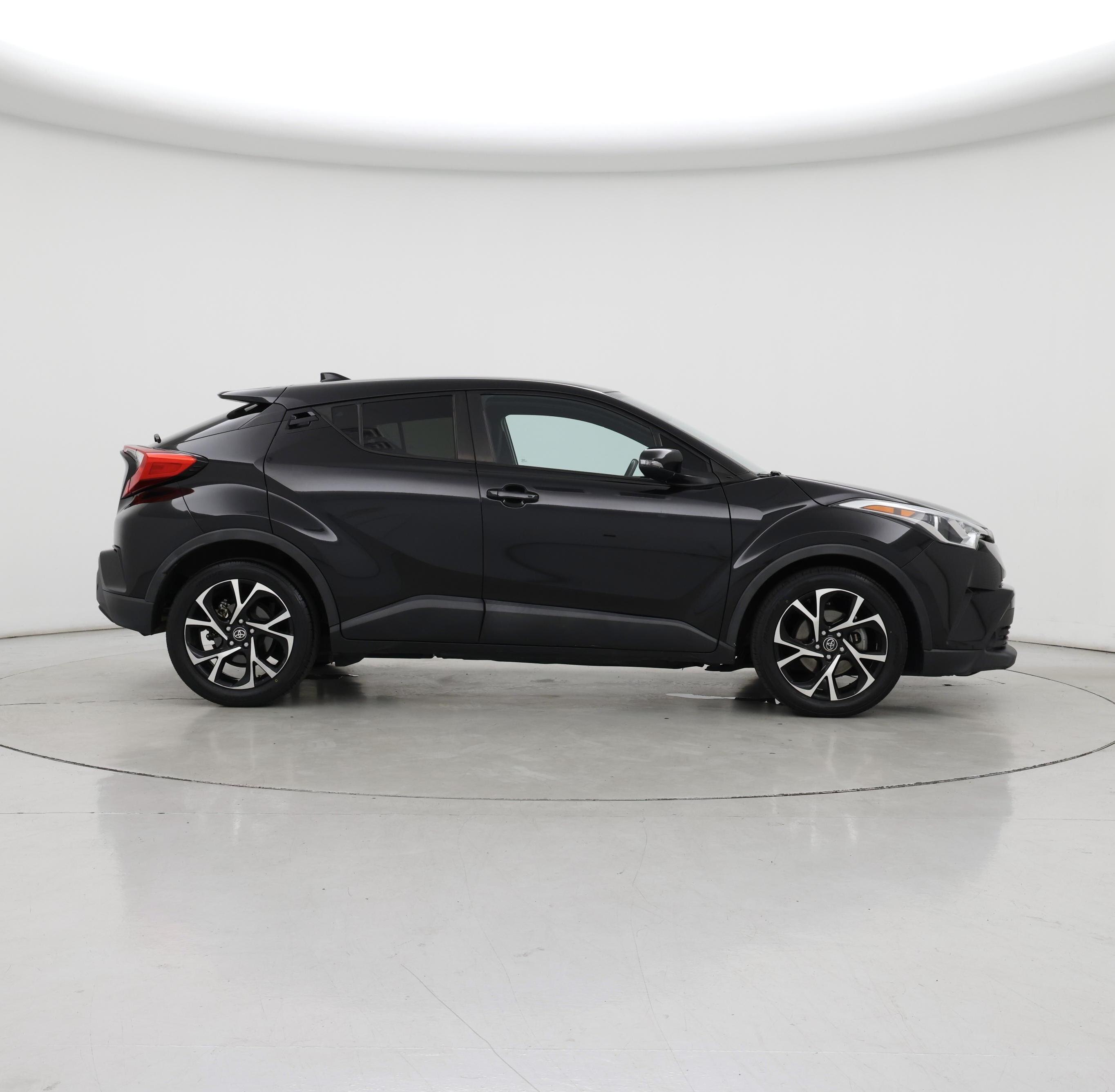 Thumbnail: 2018 Toyota C-HR - 7