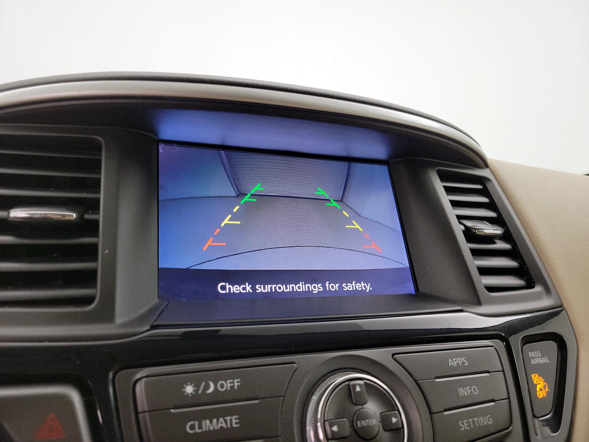 Thumbnail: 2017 Nissan Pathfinder - 14