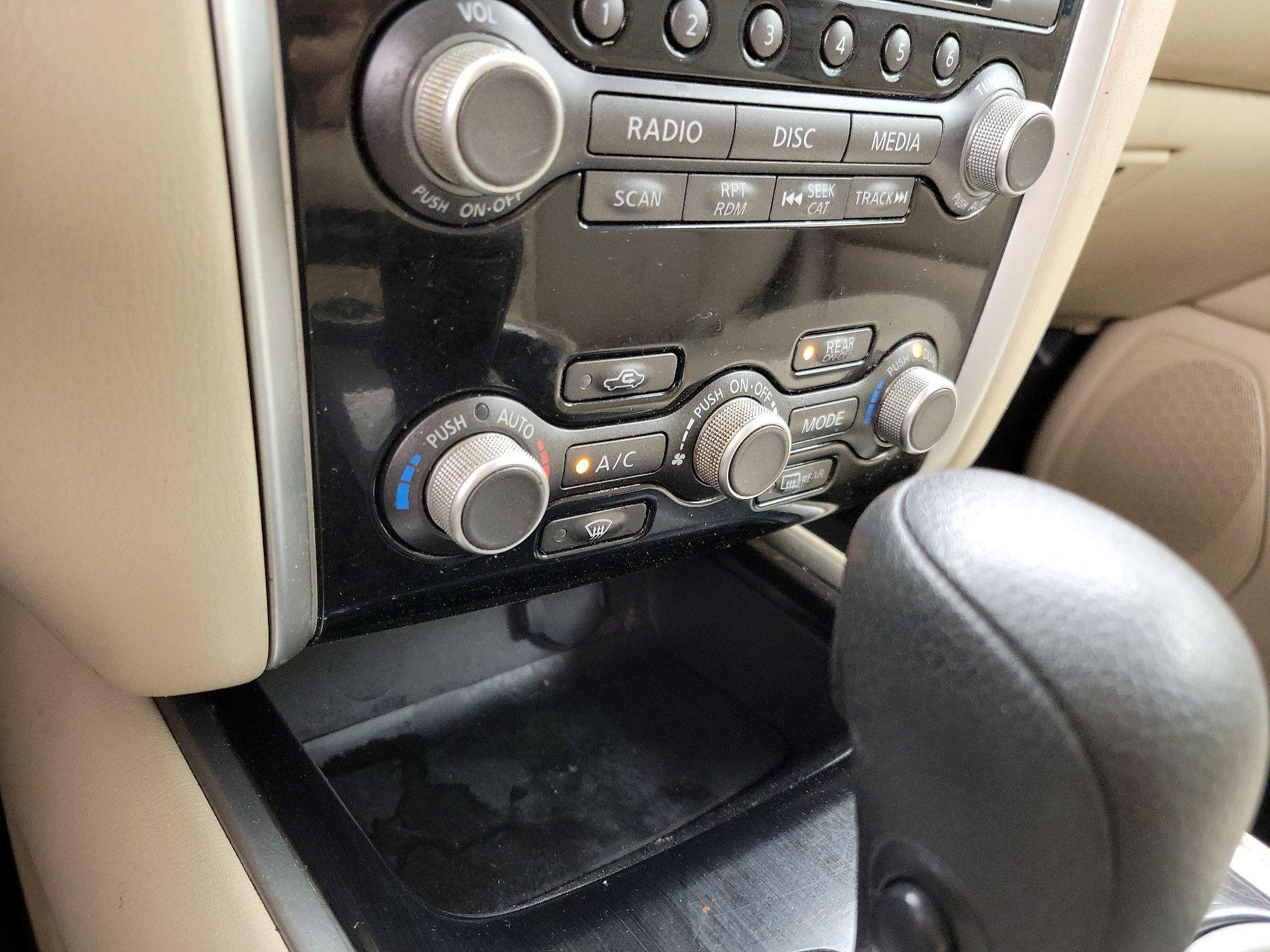 Thumbnail: 2017 Nissan Pathfinder - 16