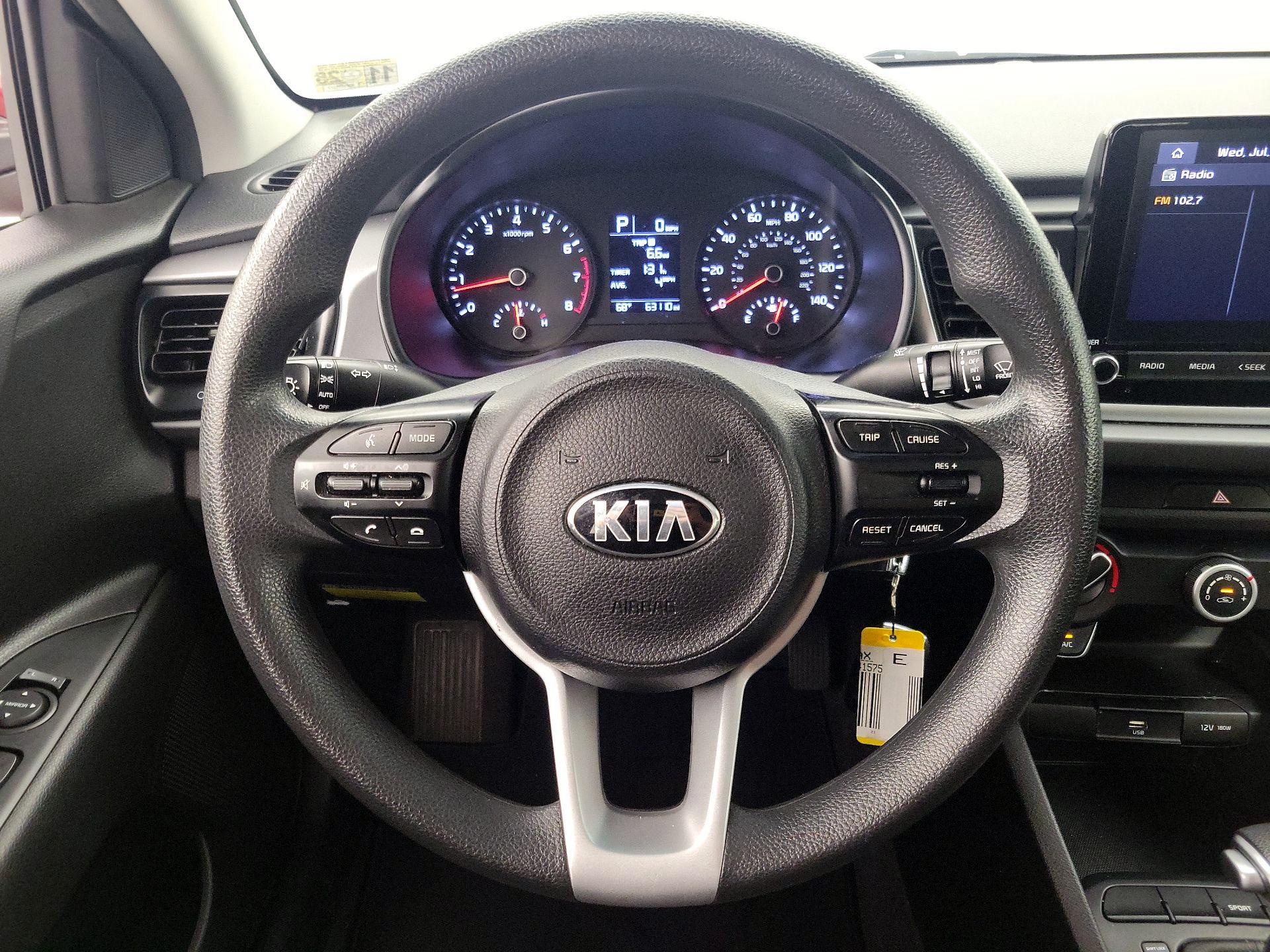 Thumbnail: 2021 Kia Rio - 10