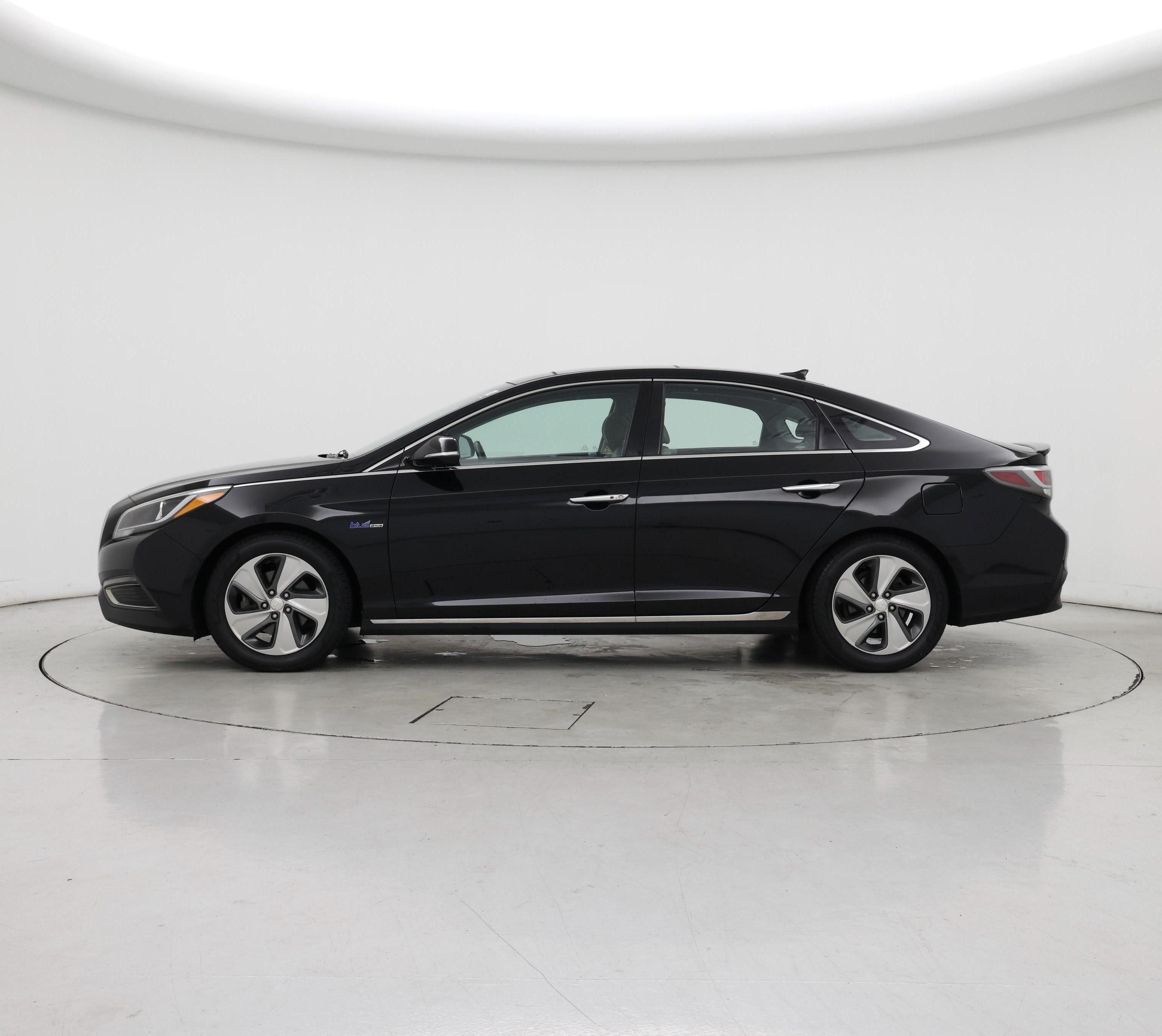 Thumbnail: 2017 Hyundai Sonata - 3