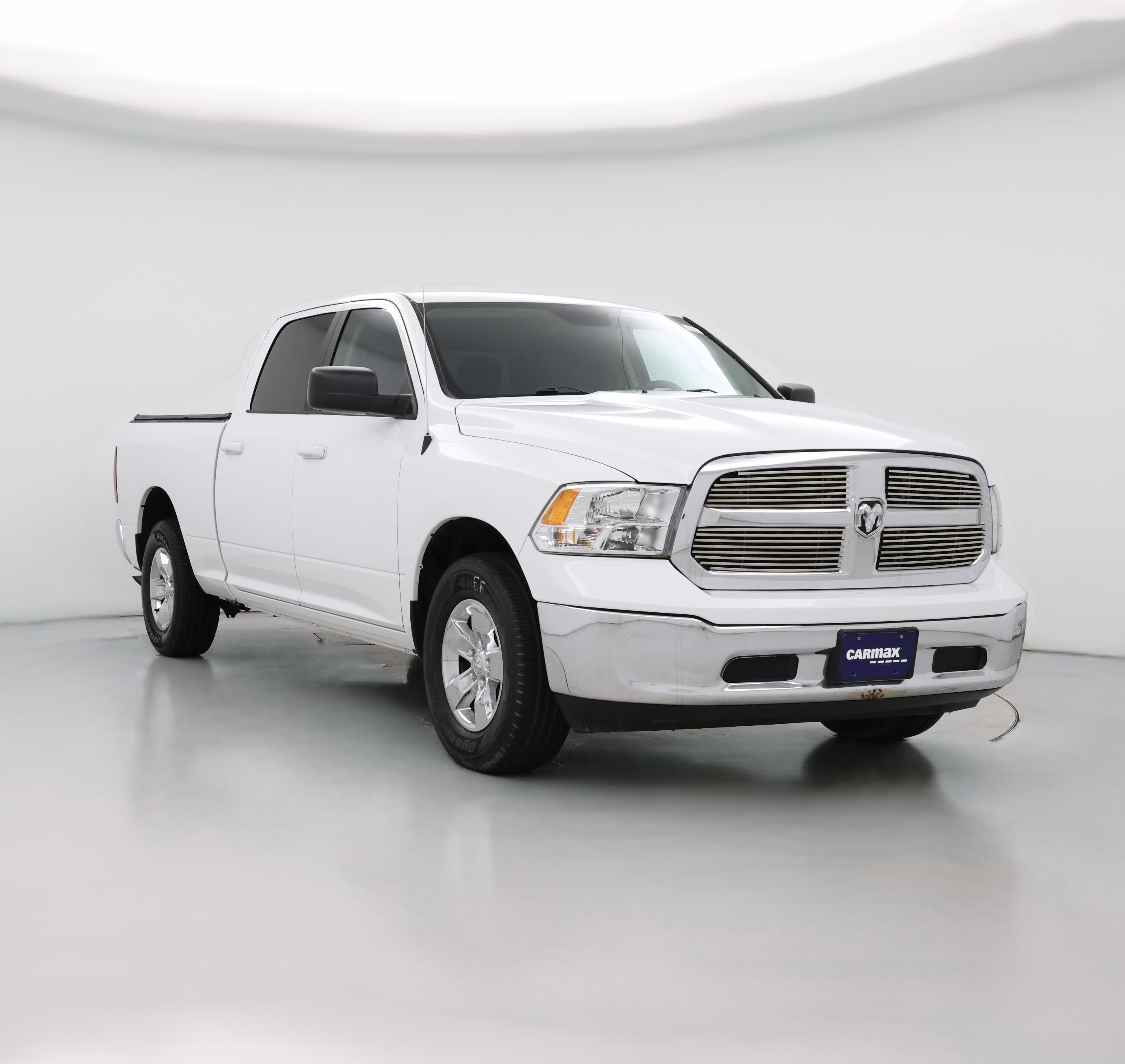 Thumbnail: 2019 RAM 1500 Classic - 1
