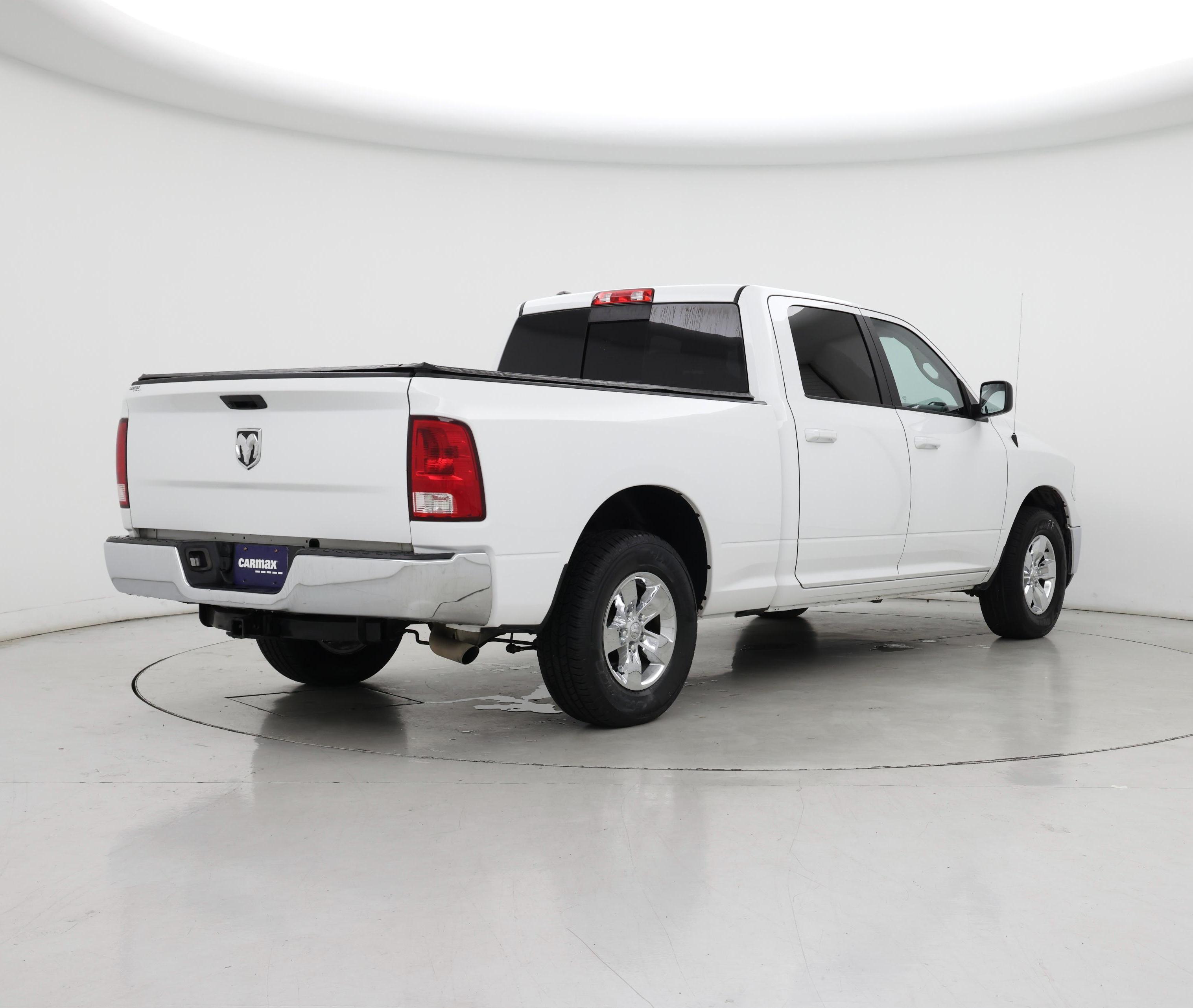Thumbnail: 2019 RAM 1500 Classic - 8