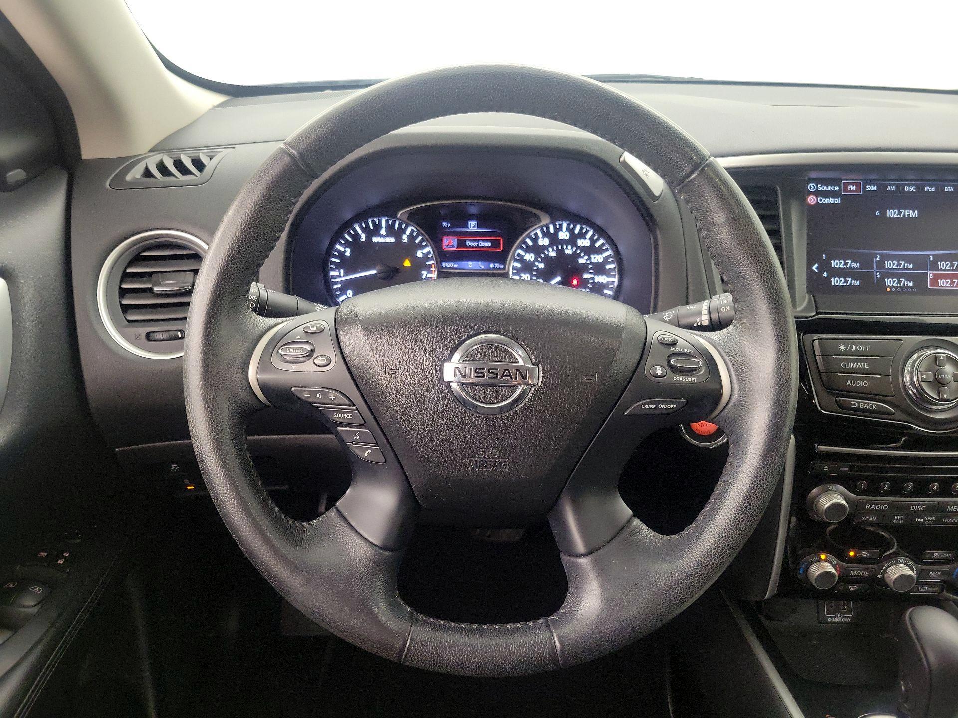 Thumbnail: 2019 Nissan Pathfinder - 10